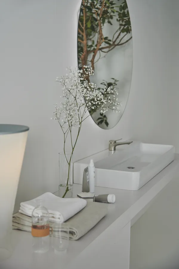 Waschbecken „Conca“ 120 × 45 × 14,5 cm, Hahnlochposition mittig in Weiß Waschbecken „Conca“ 120 × 45 × 14,5 cm, Hahnlochposition mittig in Weiß