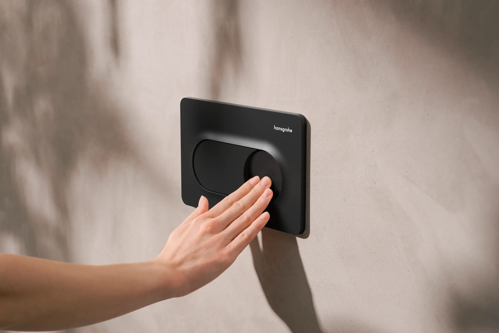 Hansgrohe iFrame Original S Betätigungsplatte für 2-Mengen-Spülung, Mattschwarz Hansgrohe iFrame Original S Betätigungsplatte für 2-Mengen-Spülung, Mattschwarz