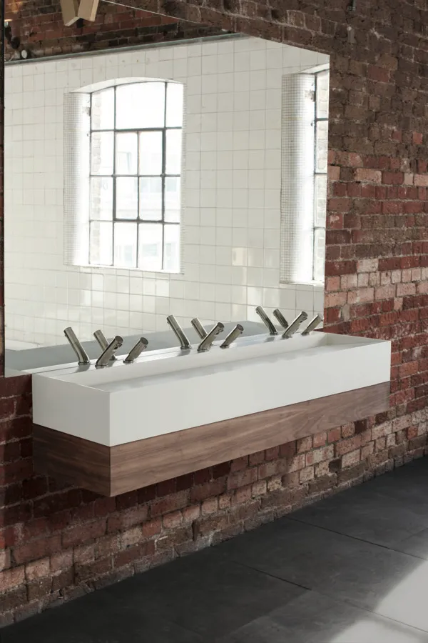 Waschbecken „Silhouette“ 180 × 47 × 20 cm in Weiß Waschbecken „Silhouette“ 180 × 47 × 20 cm in Weiß