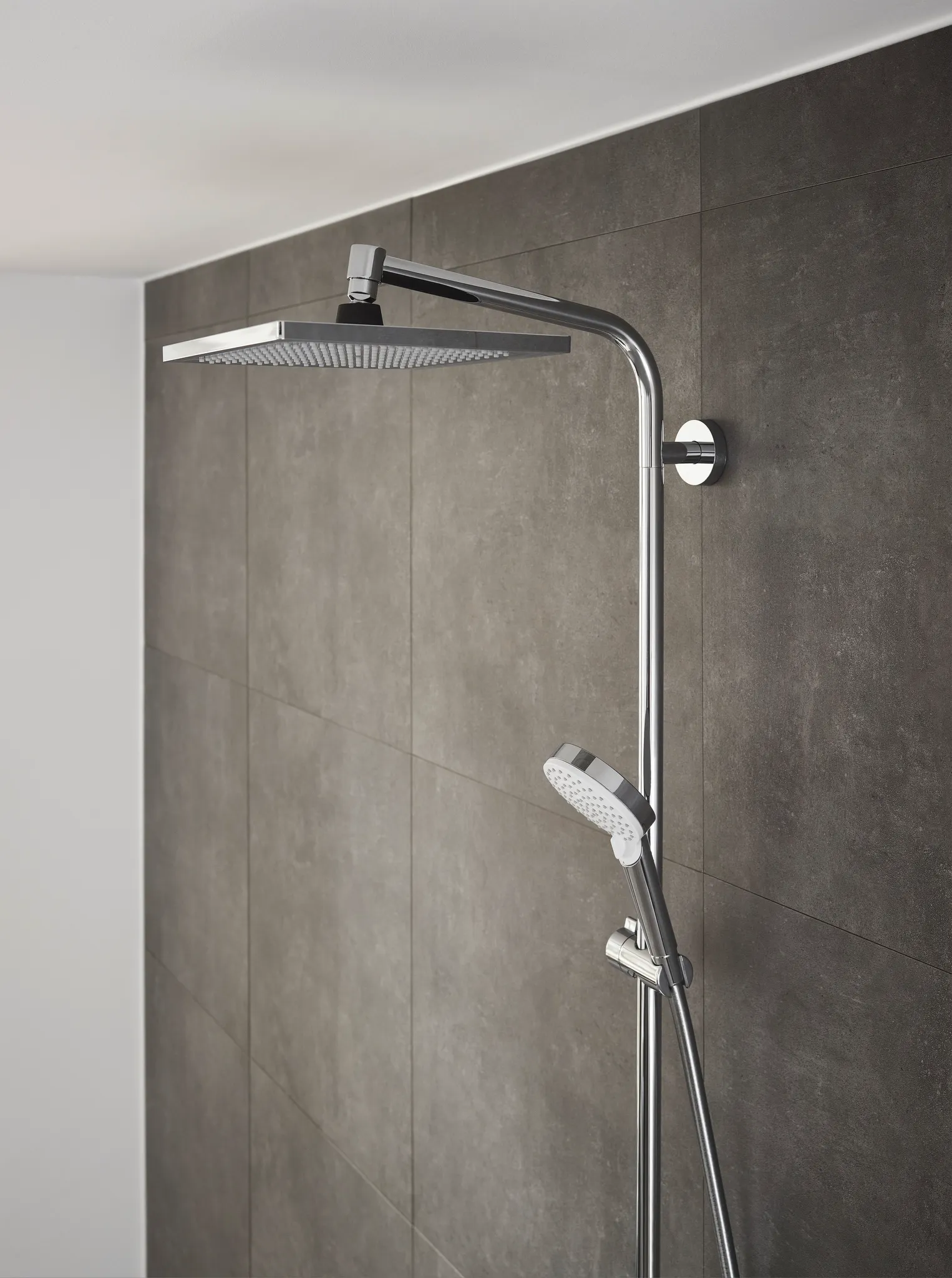 Showerpipe Crometta E 240 chrom Showerpipe Crometta E 240 chrom
