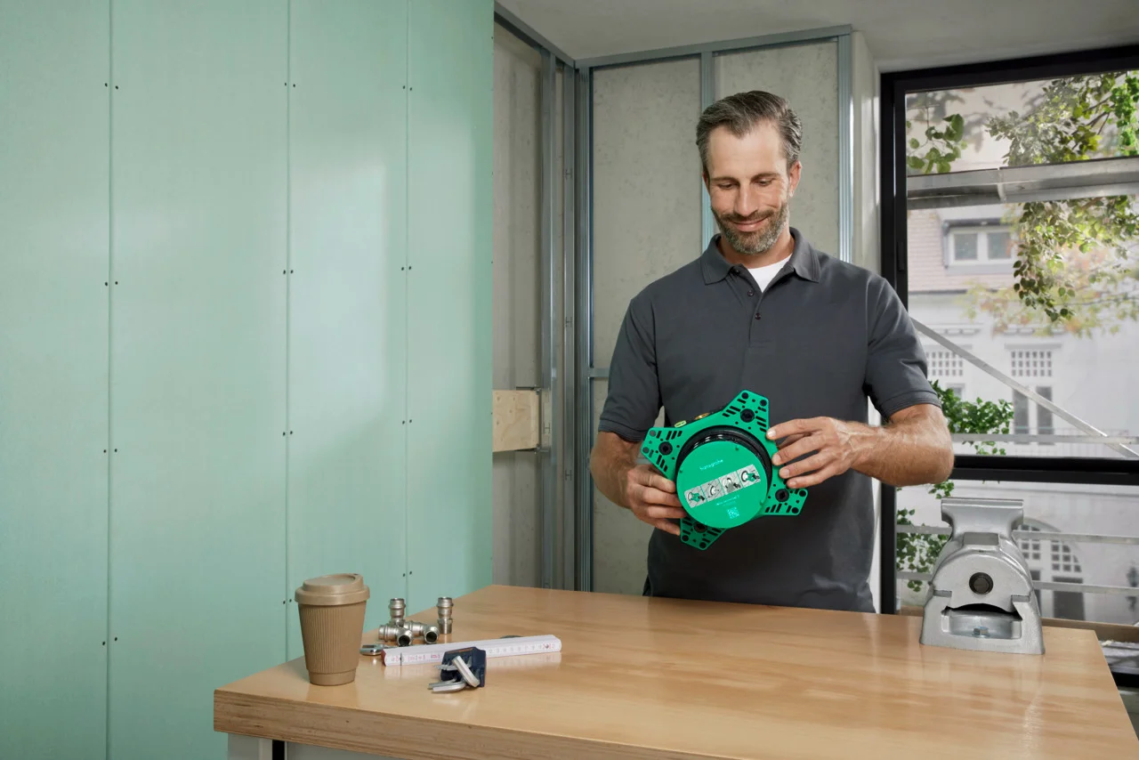 Hansgrohe iBox universal 2 Grundkörper - wärme- und schallisolierend, rotationssymmetrische Montage, einstellbarer Montagering in 5 mm Schritten, für alle neuen Brausen-, Wannen- und Thermostat-Fertigsets Unterputz (ShowerSelect Comfort, DuoTurn)