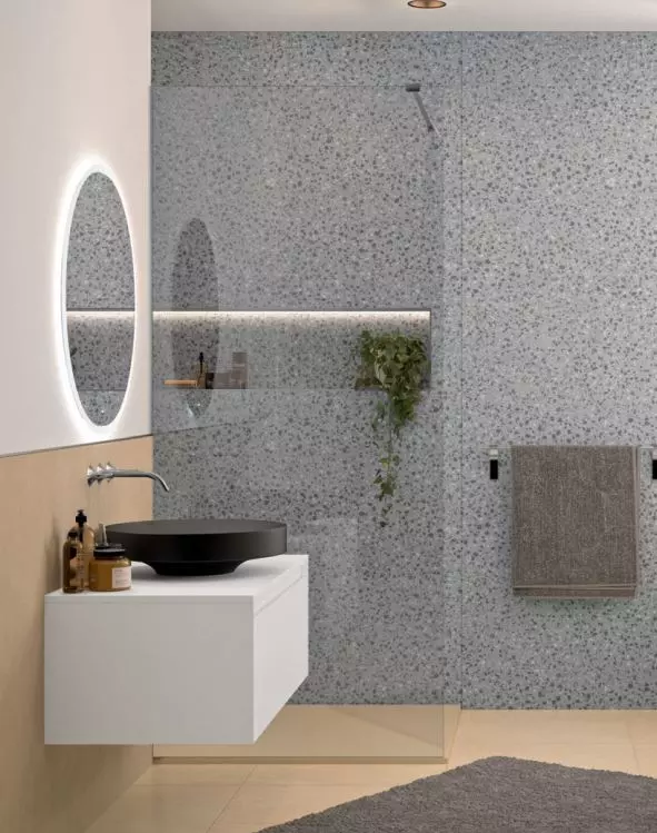 repaBAD Wandpaneel Repaneel „Estilo“ 1250 × 2500 mm in Terrazzo Hellgrau