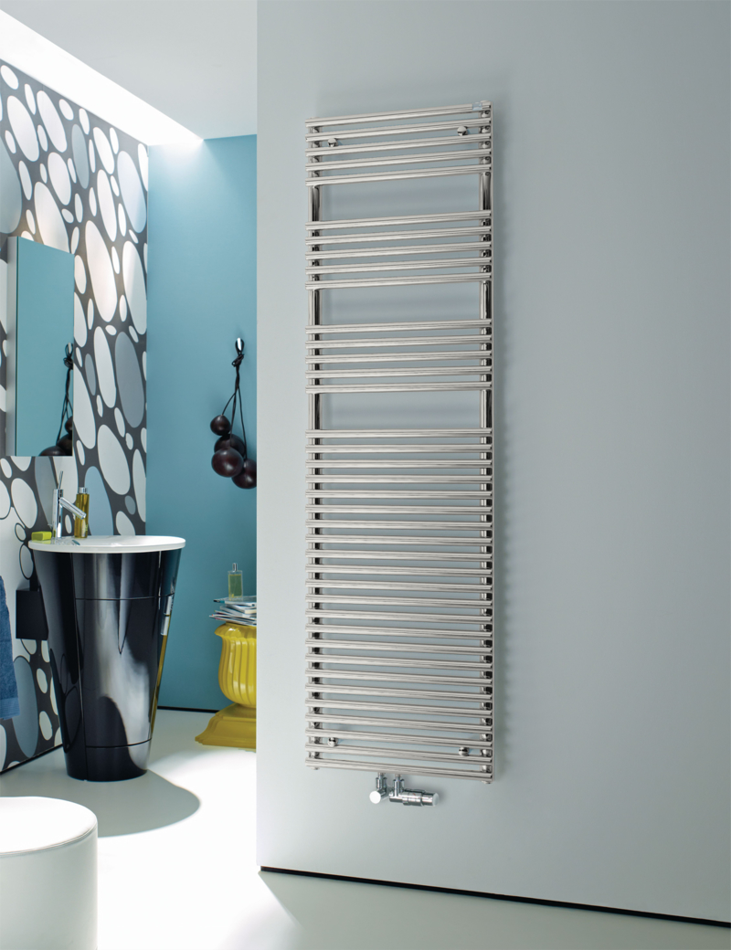 Zehnder Design-Heizkörper „Forma Spa“ für Warmwasser-Zentralheizung oder gemischten Betrieb mit 50 mm-Mittelanschluss 59,6 × 116,1 cm in Telegrey 4 (RAL 7047) Zehnder Design-Heizkörper „Forma Spa“ für Warmwasser-Zentralheizung oder gemischten Betrieb mit 50 mm-Mittelanschluss 59,6 × 116,1 cm in Telegrey 4 (RAL 7047)