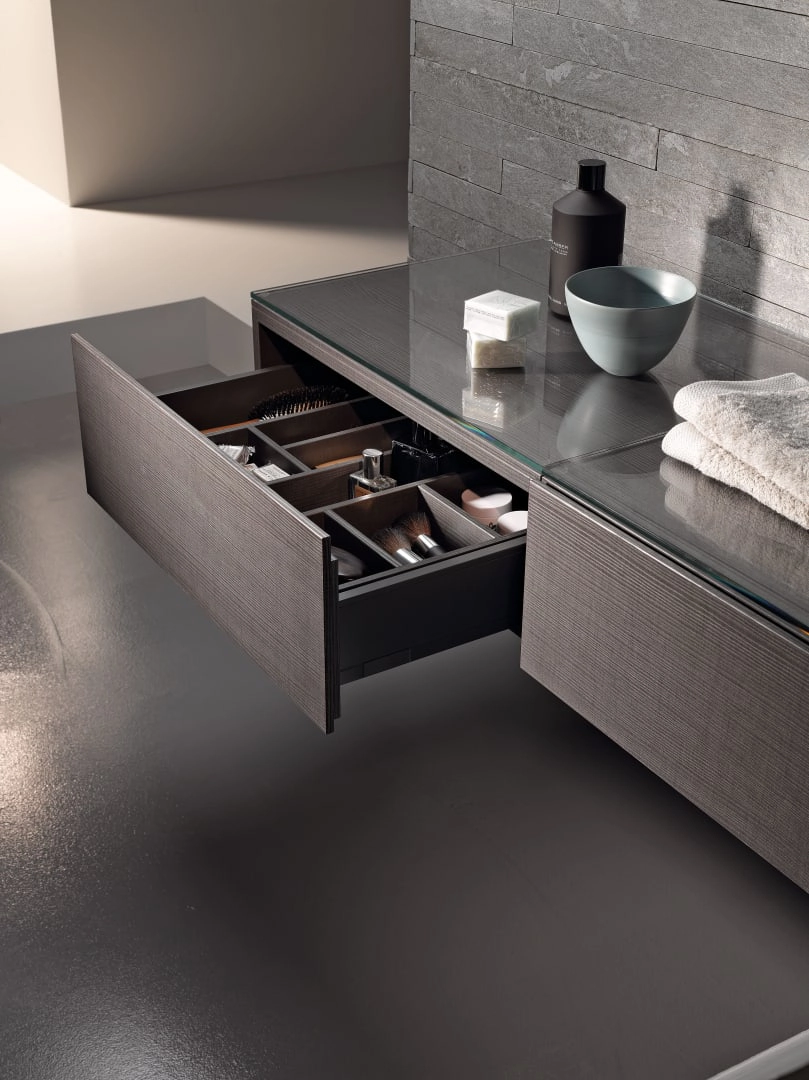 Geberit Hochschrank „Xeno2“ sculturagrau / Melamin Holzstruktur