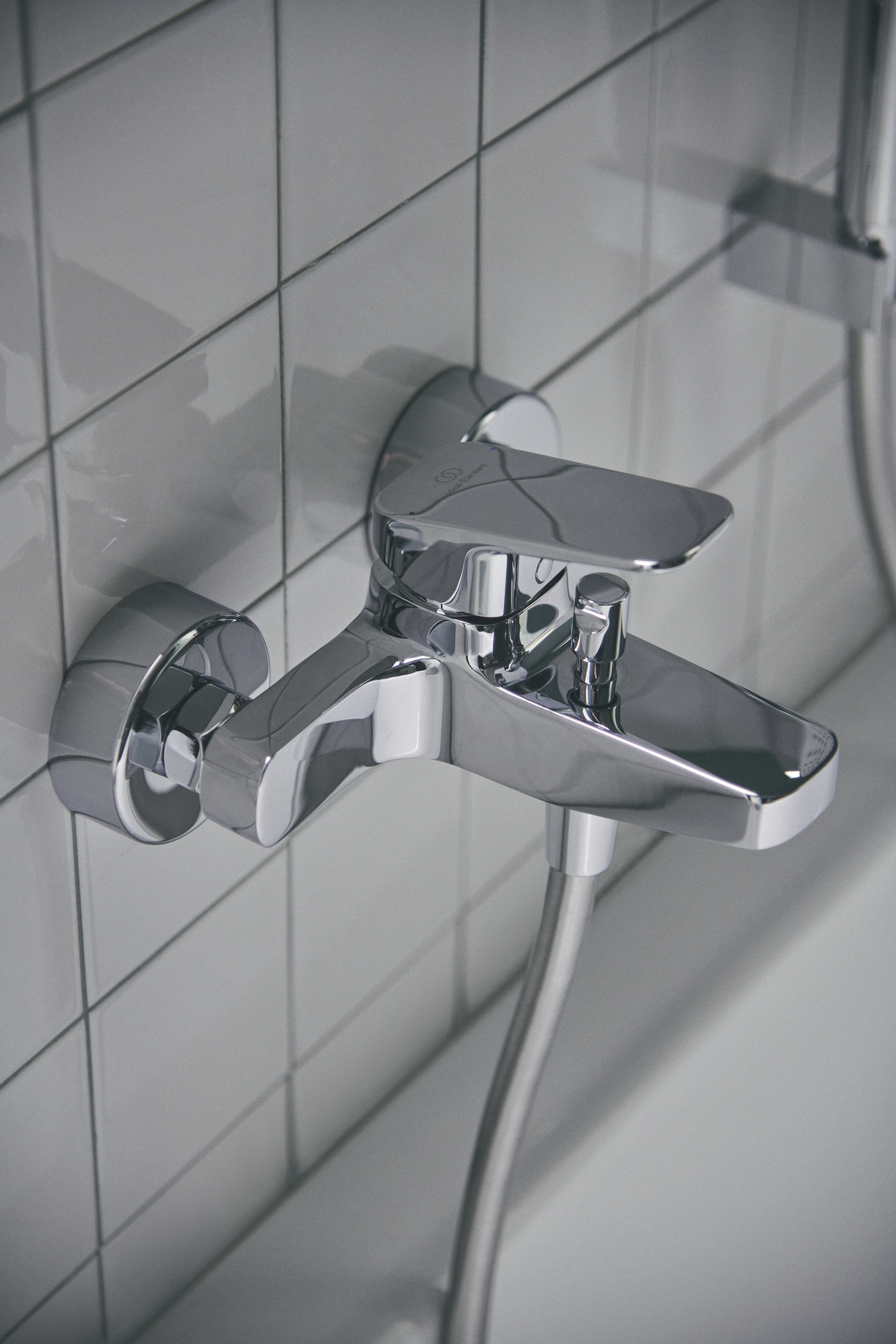Badearmatur Aufputz Ceraplan 220x182x109mm Chrom Badearmatur Aufputz Ceraplan 220x182x109mm Chrom