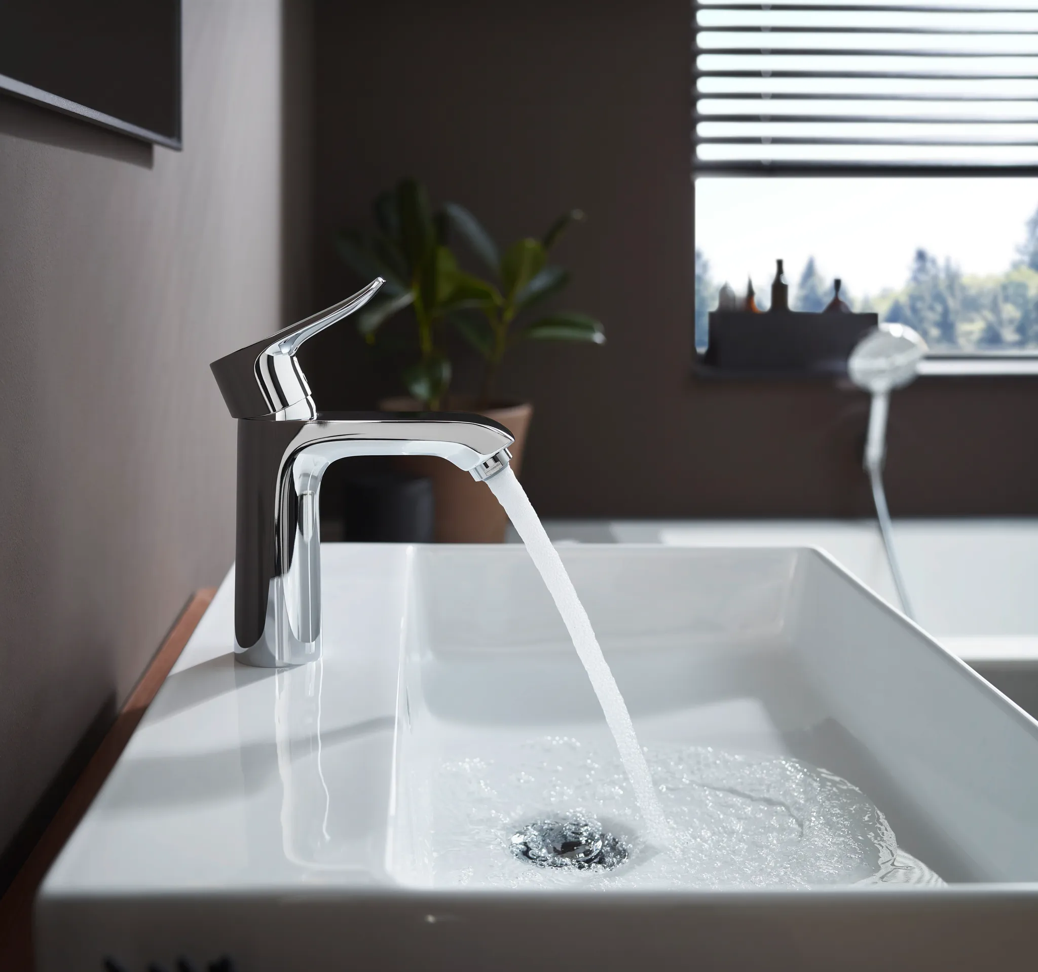 Hansgrohe Metris Einhebel-Waschtischmischer 110 mit Zugstangen-Ablaufgarnitur, Chrom Hansgrohe Metris Einhebel-Waschtischmischer 110 mit Zugstangen-Ablaufgarnitur, Chrom