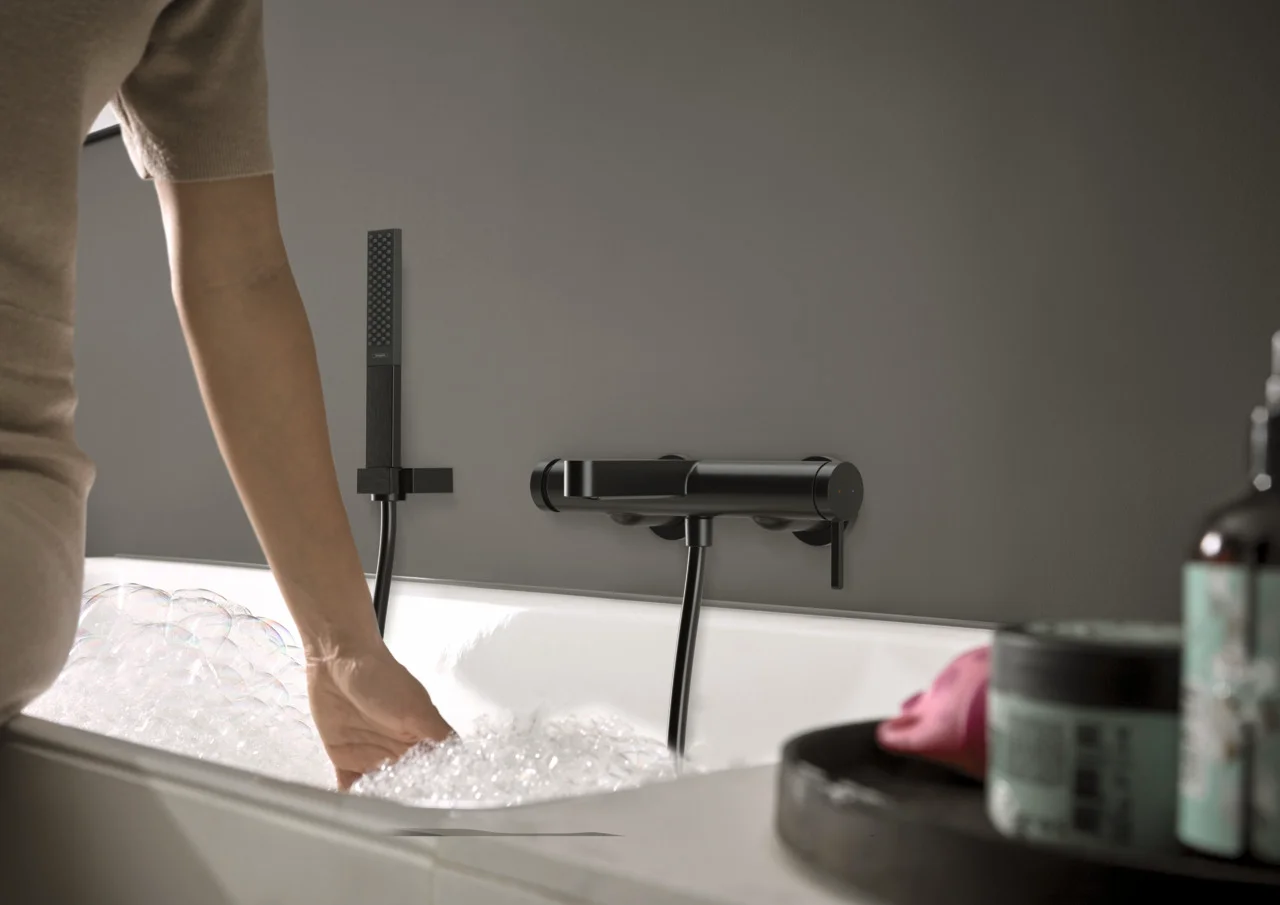Hansgrohe Rainfinity Stabhandbrause 1jet BBC, 100 x 38 mm, Brushed Black Chrome