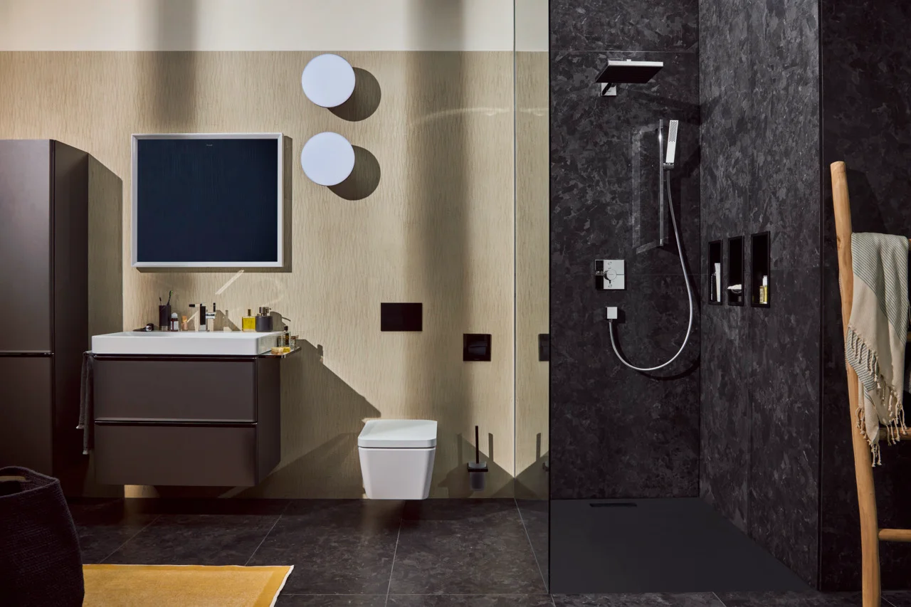 Hansgrohe FixFit Wandanschluss Square mit Rückflussverhinderer, Chrom, Anschlusswinkel aus Kunststoff, Material Abdeckung: Kunststoff, Anschlussart: G 1/2