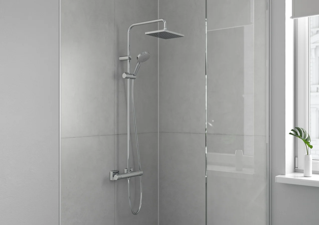 Hansgrohe Vernis Shape Showerpipe 230 1jet mit Thermostat, Chrom, 426 mm Brausearmlänge, Aufputzinstallation