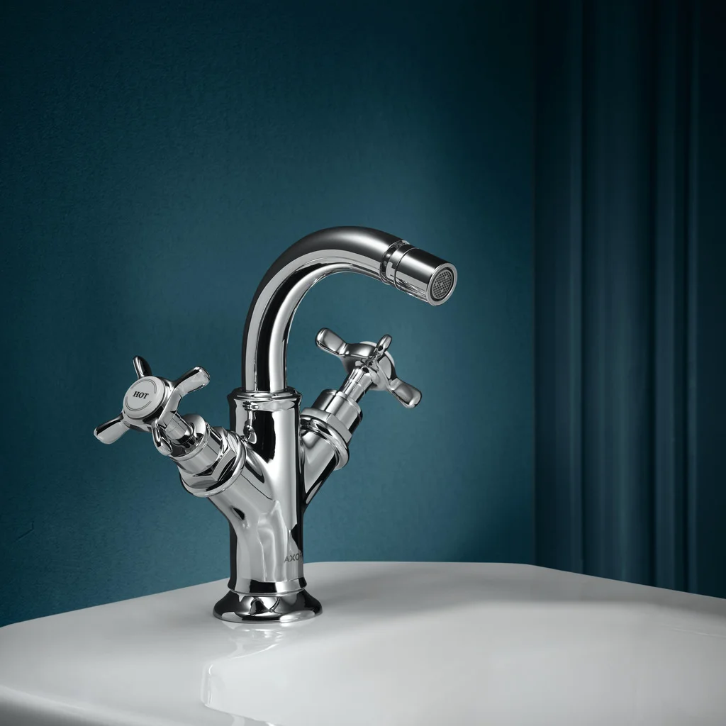 Hansgrohe AXOR Montreux 2-Griff Bidetarmatur in Chrom, Ausladung 104 mm, Auslaufhöhe 158 mm, Laminarstrahl, max. Durchfluss 7,5 l/min bei 3 bar