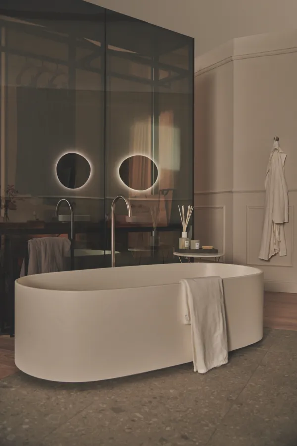 Ideal Standard Linda-X Duo-Badewanne, 1738x850x495mm, Mattweiß Ideal Standard Linda-X Duo-Badewanne, 1738x850x495mm, Mattweiß