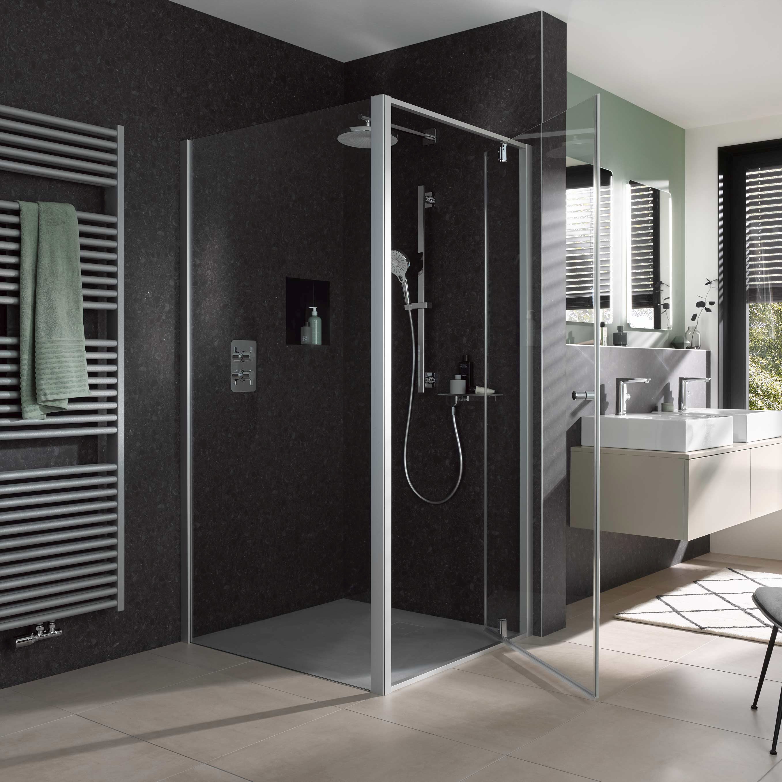 HSK gerahmte Seitenwand für Drehpunkttür „Favorit Plus“ Glas Klar hell, Profile Alu Silber-matt, für #Türbreite#, H: 2000 mm Glas: Klar hell / Größe: 75 × 200 cm / Oberflächenveredelung: mit TwinSeal / Profile: Alu Silber-matt HSK gerahmte Seitenwand für Drehpunkttür „Favorit Plus“ Glas Klar hell, Profile Alu Silber-matt, für #Türbreite#, H: 2000 mm Glas: Klar hell / Größe: 75 × 200 cm / Oberflächenveredelung: mit TwinSeal / Profile: Alu Silber-matt