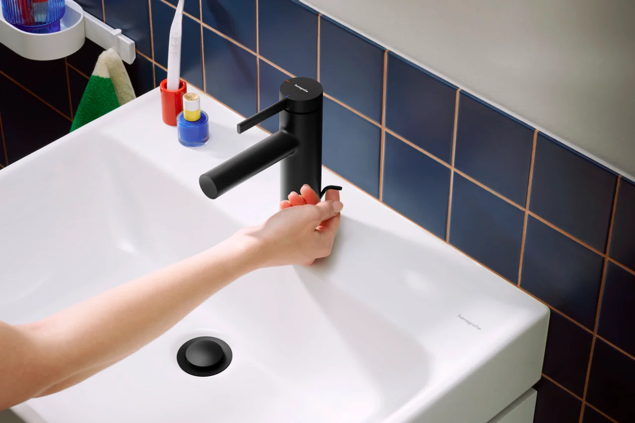 Hansgrohe Zesis S Einhebel-Waschtischmischer 100 CoolStart, mattschwarz, Ausladung 115 mm, Auslaufhöhe 104 mm Hansgrohe Zesis S Einhebel-Waschtischmischer 100 CoolStart, mattschwarz, Ausladung 115 mm, Auslaufhöhe 104 mm