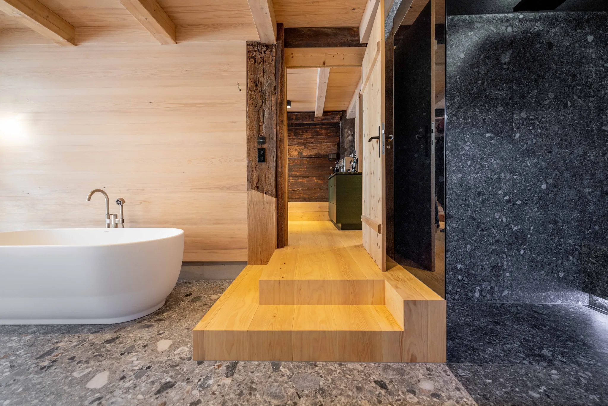 Hansgrohe AXOR One Einhebel-Wannenmischer bodenstehend, Chrom Hansgrohe AXOR One Einhebel-Wannenmischer bodenstehend, Chrom