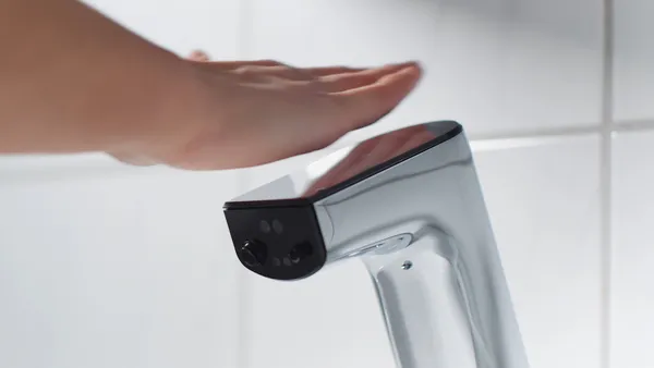 Sensor-Waschtischarmatur Intellimix, mit Seife, Chrom Sensor-Waschtischarmatur Intellimix, mit Seife, Chrom