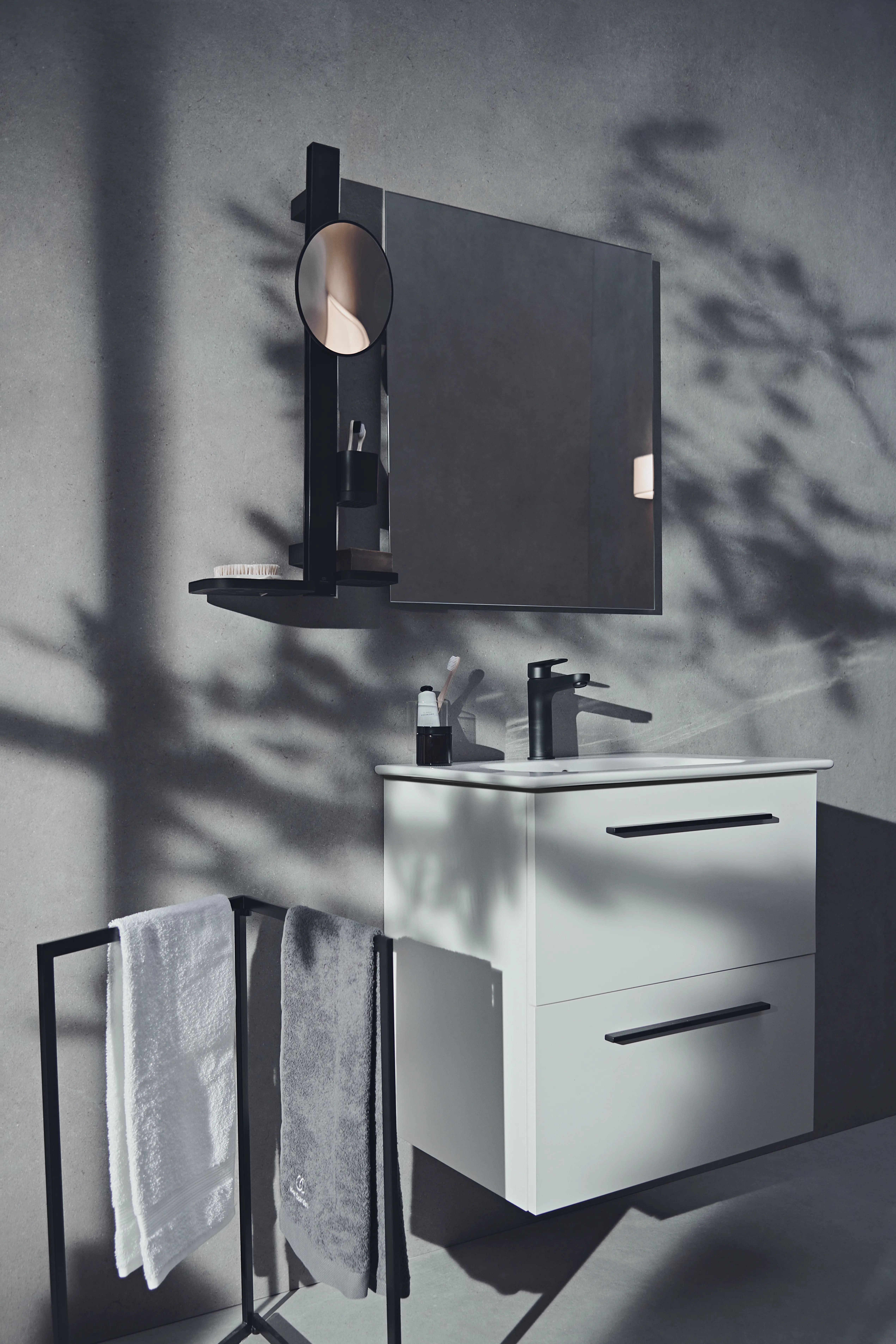 Waschbecken „i.life A“ 64 × 46 × 15,5 cm, Hahnlochposition mittig Waschbecken „i.life A“ 64 × 46 × 15,5 cm, Hahnlochposition mittig