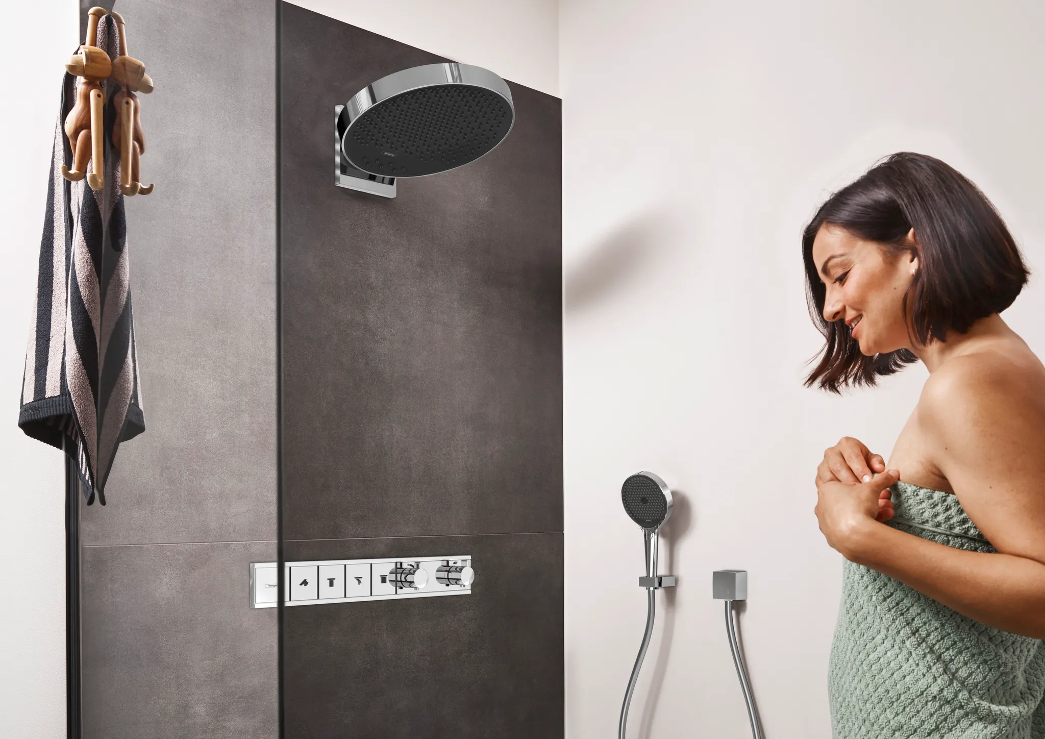 Kopfbrause Rainfinity 360 3jet Wandmontage chrom