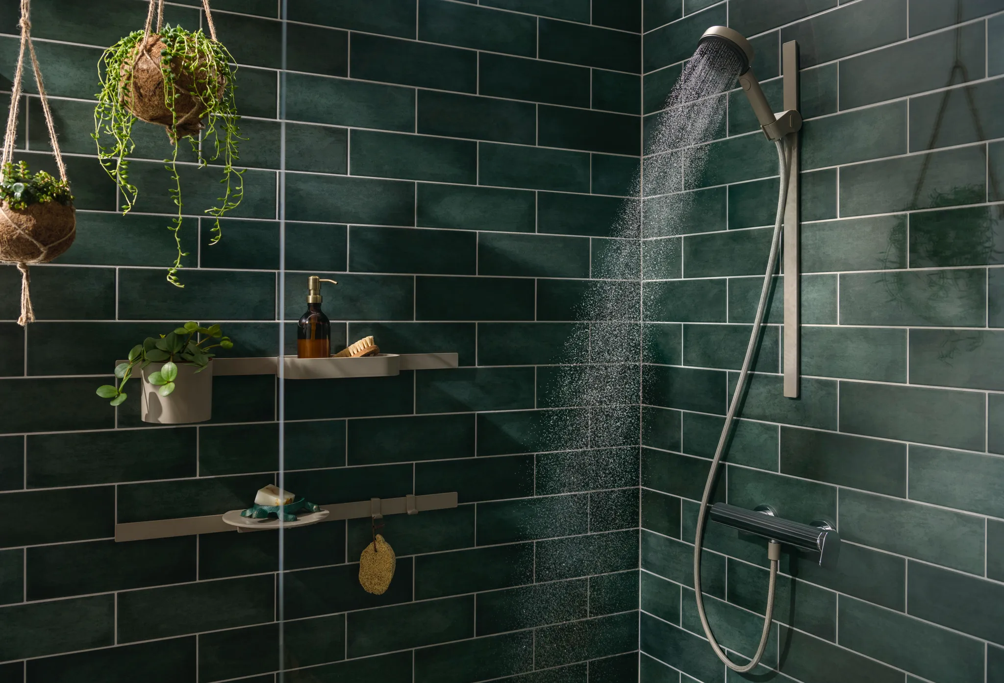 Hansgrohe Zahnbürstenhalter „WallStoris Planet Edition“ in Befestigung sichtbar Hansgrohe Zahnbürstenhalter „WallStoris Planet Edition“ in Befestigung sichtbar