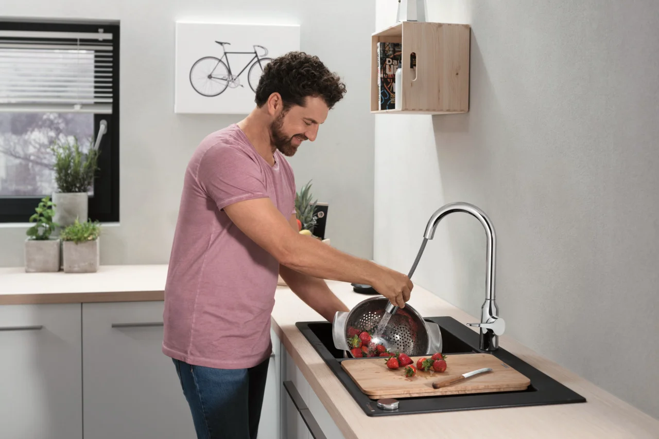 Hansgrohe Einbauspüle S51 Serie, Graphitschwarz, 370x370 mm, 2 Hauptbecken, Aufbau, Beckentiefe 190 mm Hansgrohe Einbauspüle S51 Serie, Graphitschwarz, 370x370 mm, 2 Hauptbecken, Aufbau, Beckentiefe 190 mm