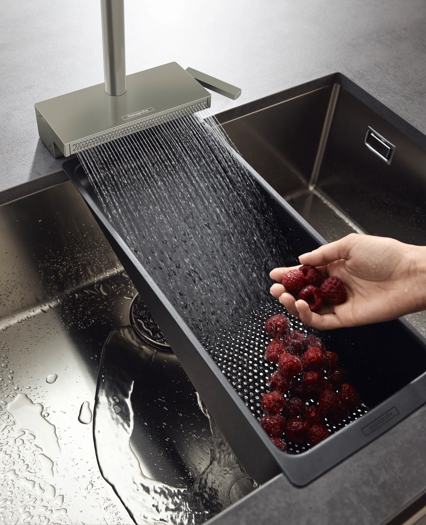 Hansgrohe F14 Multifunktionssieb, Mattschwarz