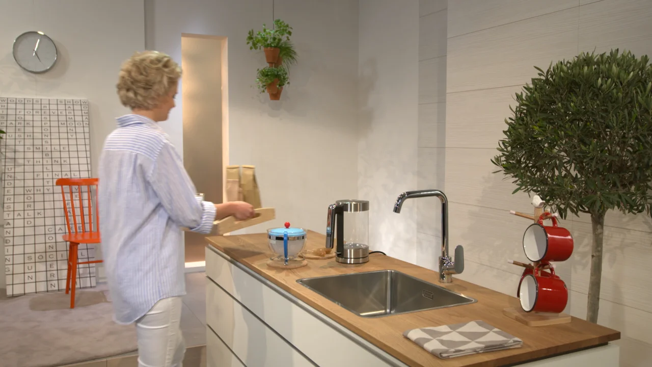 Hansgrohe Focus M41 Einhebel-Küchenmischer 260, Chrom, 1-Jet, max. Durchfluss 12 l/min, einstellbarer Schwenkbereich 110°, 150° oder 360°, Keramikmischsystem, für Durchlauferhitzer geeignet