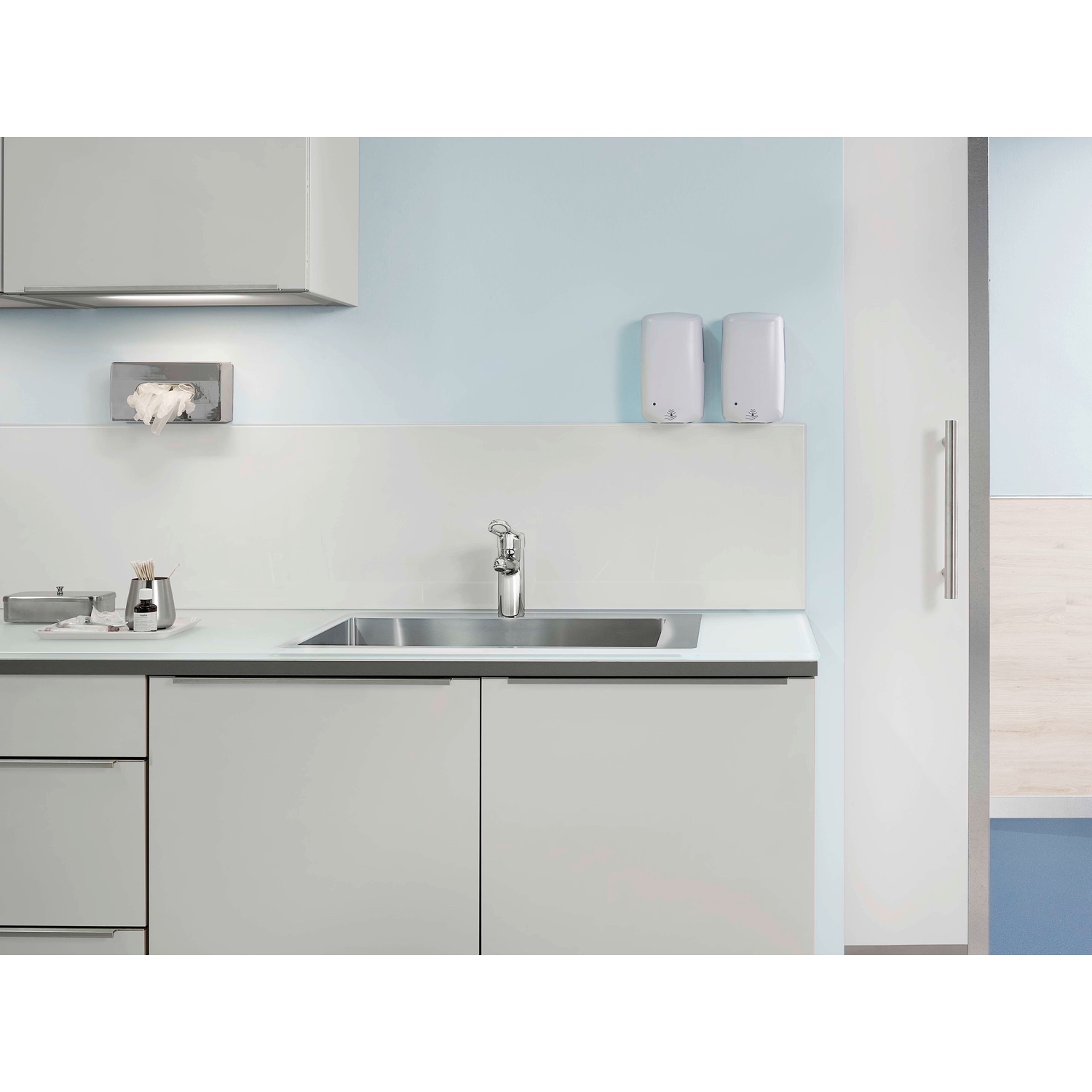 Einhand-Waschtischarmatur Bedienungshebel lang „Medipro“ Ausladung 120 mm in Chrom Einhand-Waschtischarmatur Bedienungshebel lang „Medipro“ Ausladung 120 mm in Chrom