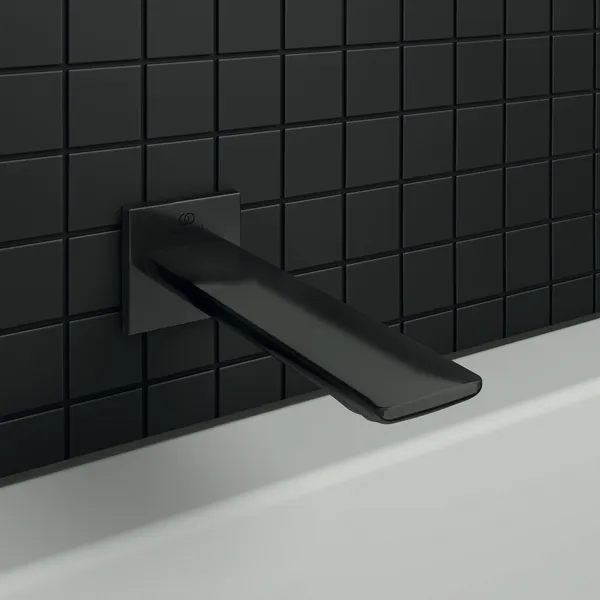 Wandauslauf Conca, Ausladung 180mm, mit eckiger Rosette, Brushed Gold Wandauslauf Conca, Ausladung 180mm, mit eckiger Rosette, Brushed Gold