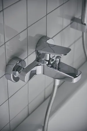 Badearmatur Aufputz Ceraplan 220x182x109mm Chrom Badearmatur Aufputz Ceraplan 220x182x109mm Chrom