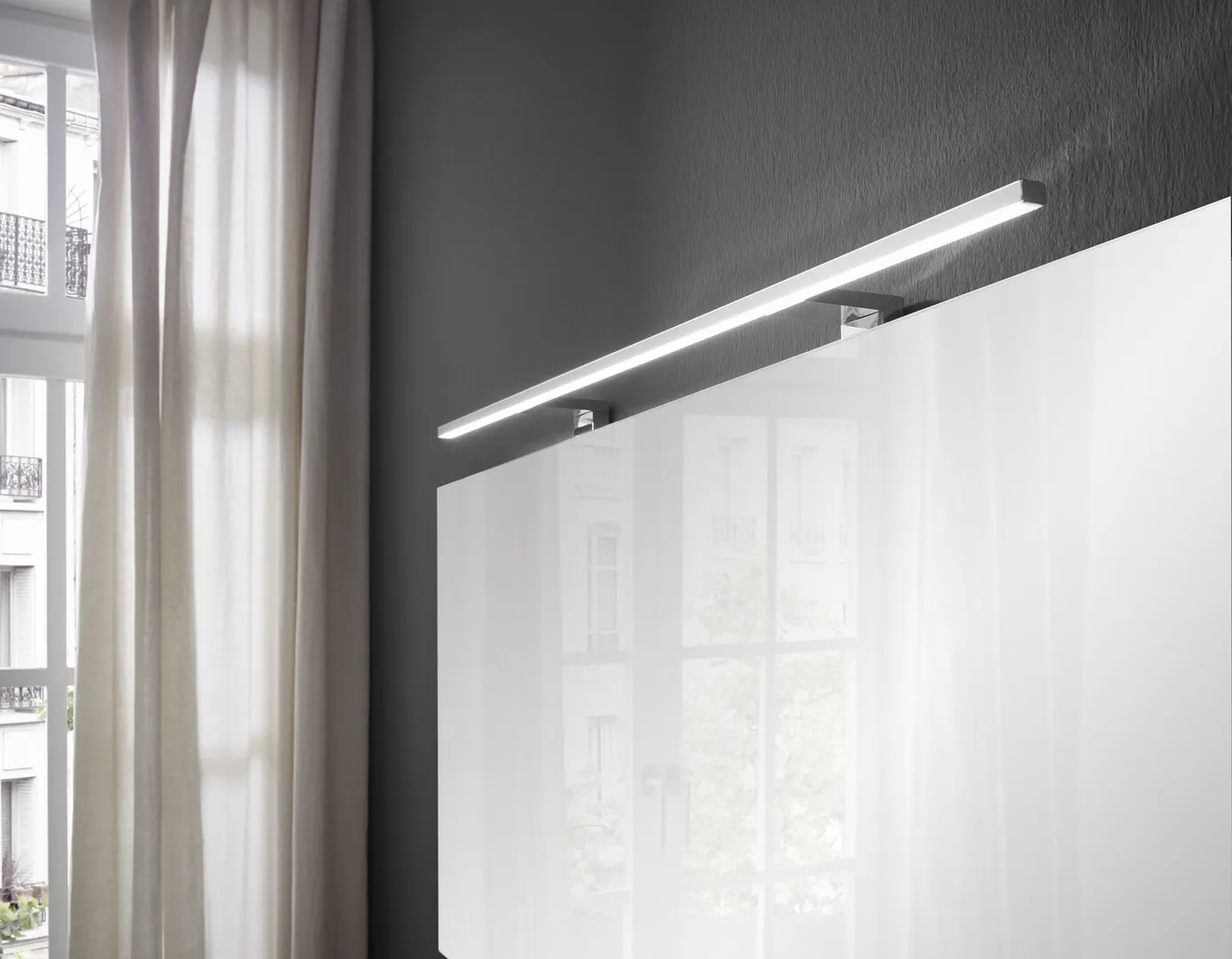 emco Lichtspiegel „mee“ 790 × 833 mm emco Lichtspiegel „mee“ 790 × 833 mm