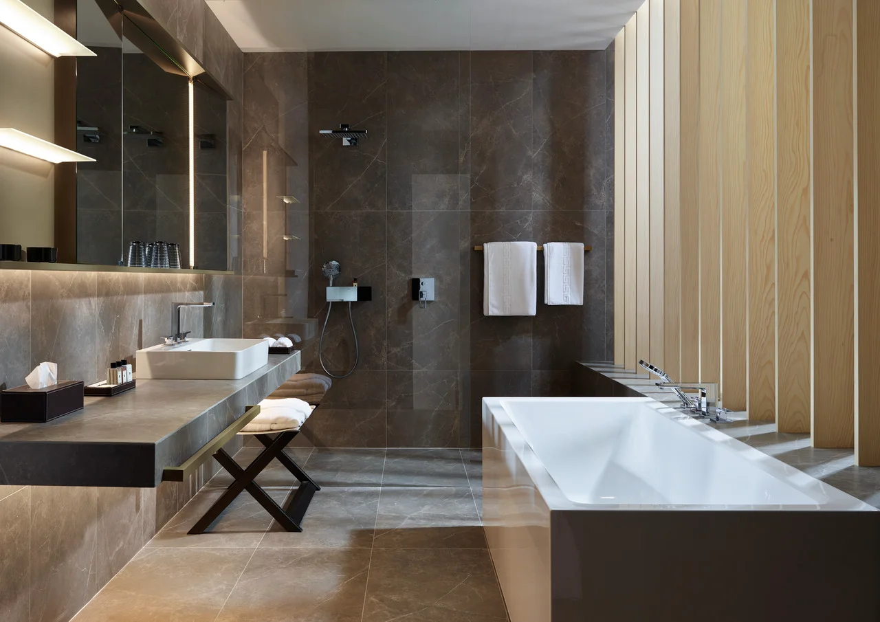 Hansgrohe Handbrause Raindance Select S EcoSmart Chrom, 125 mm Brausekopfgröße, 3 Strahlarten (Rain, RainAir, Whirl), QuickClean, max. Durchfluss 8,5 l/min bei 3 bar Hansgrohe Handbrause Raindance Select S EcoSmart Chrom, 125 mm Brausekopfgröße, 3 Strahlarten (Rain, RainAir, Whirl), QuickClean, max. Durchfluss 8,5 l/min bei 3 bar