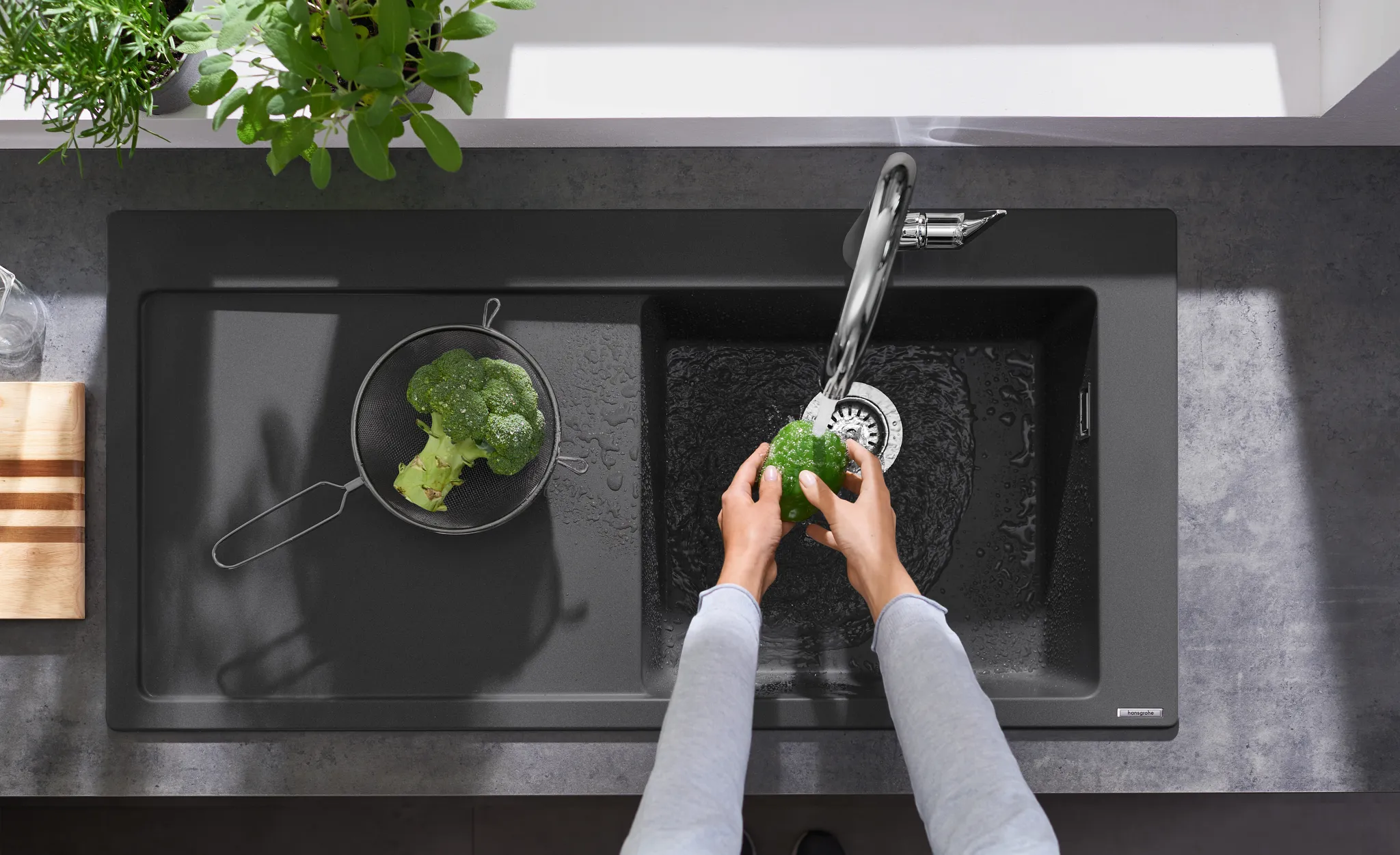 Hansgrohe Einbauspüle S51, Serie S514-F450, Steingrau, 1030 x 490 mm, 1 Hauptbecken mit Abtropffläche, Beckentiefe 190 mm Hansgrohe Einbauspüle S51, Serie S514-F450, Steingrau, 1030 x 490 mm, 1 Hauptbecken mit Abtropffläche, Beckentiefe 190 mm
