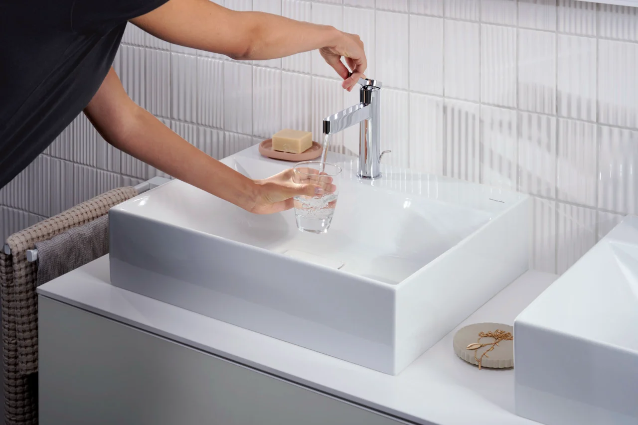 Hansgrohe Xevolos E Aufsatzwaschtisch, Keramik, weiß, 600x480 mm, 140 mm Höhe, ohne Hahnloch und Überlauf Hansgrohe Xevolos E Aufsatzwaschtisch, Keramik, weiß, 600x480 mm, 140 mm Höhe, ohne Hahnloch und Überlauf