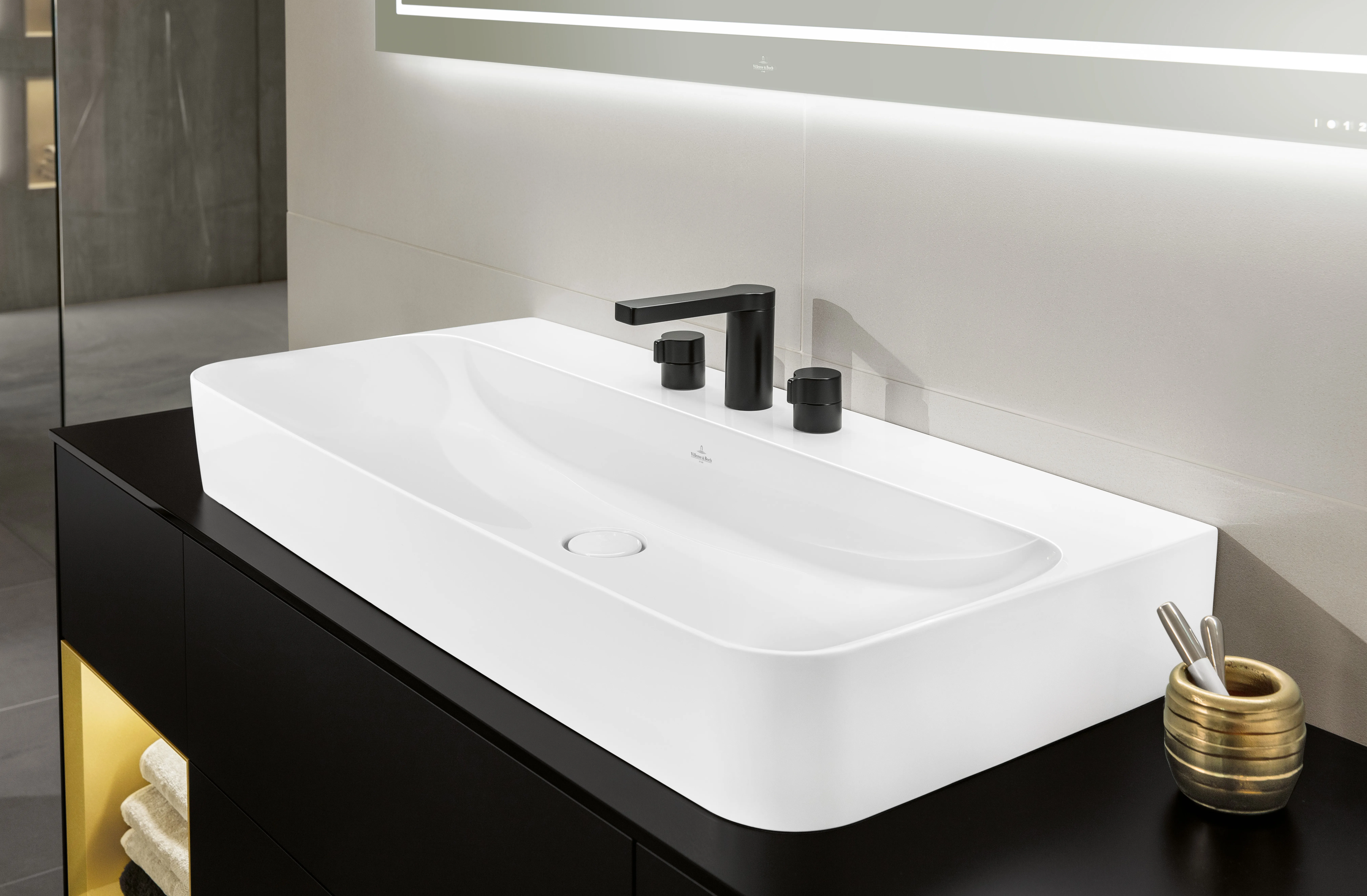 Villeroy & Boch Wandwaschtisch aus TitanCeram geschliffen „Finion“ 1000 × 470 × 165 mm, mit Hahnlochbohrung, Hahnlochposition mittig in Weiß Alpin, mit CeramicPlus Villeroy & Boch Wandwaschtisch aus TitanCeram geschliffen „Finion“ 1000 × 470 × 165 mm, mit Hahnlochbohrung, Hahnlochposition mittig in Weiß Alpin, mit CeramicPlus