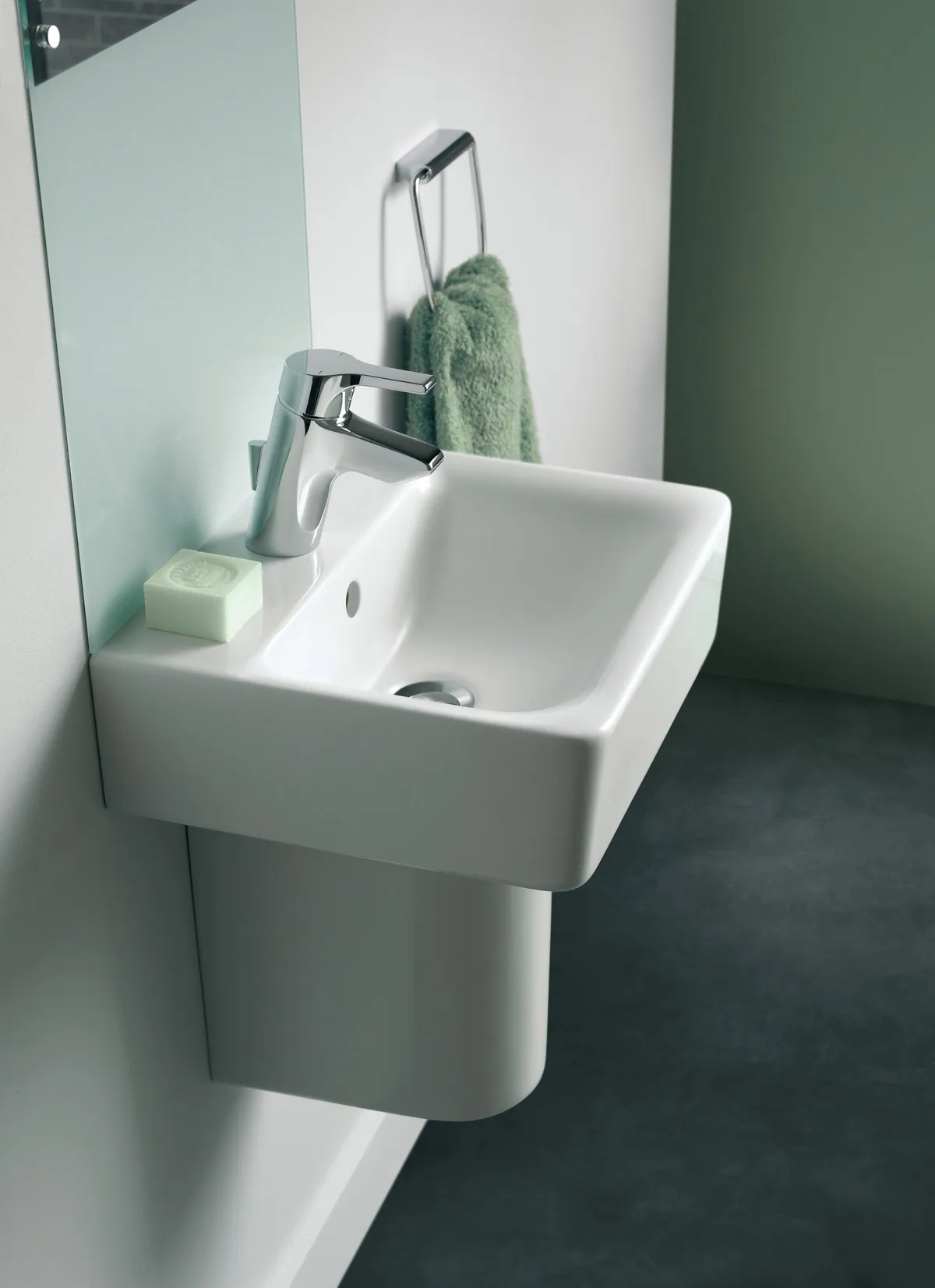 Waschbecken „Connect“ 55 × 46 × 17,5 cm, Hahnlochposition mittig Waschbecken „Connect“ 55 × 46 × 17,5 cm, Hahnlochposition mittig