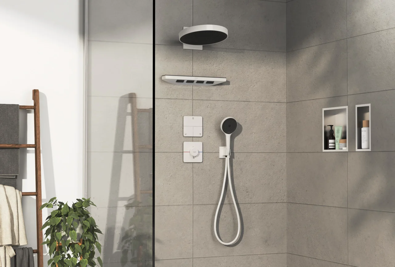 Hansgrohe ShowerSelect Comfort Q Absperrventil Unterputz, Mattweiß, 3 Verbraucher, flache Rosette, einfache Installation