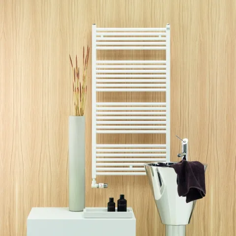 Zehnder Design-Heizkörper „Zeno“ für Warmwasser-Zentralheizung oder gemischten Betrieb 45 × 168,8 cm, einlagig, Seitenanschluss in Anthracite Grey (RAL 7016, glänzend) Zehnder Design-Heizkörper „Zeno“ für Warmwasser-Zentralheizung oder gemischten Betrieb 45 × 168,8 cm, einlagig, Seitenanschluss in Anthracite Grey (RAL 7016, glänzend)