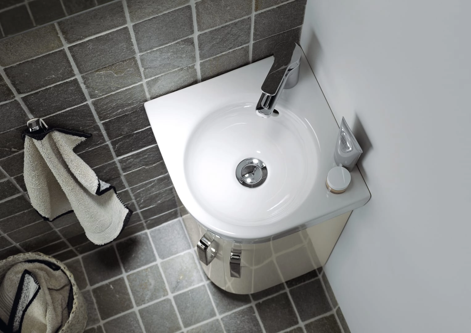 Geberit Waschtischunterschrank „Renova Comprimo“ Geberit Waschtischunterschrank „Renova Comprimo“