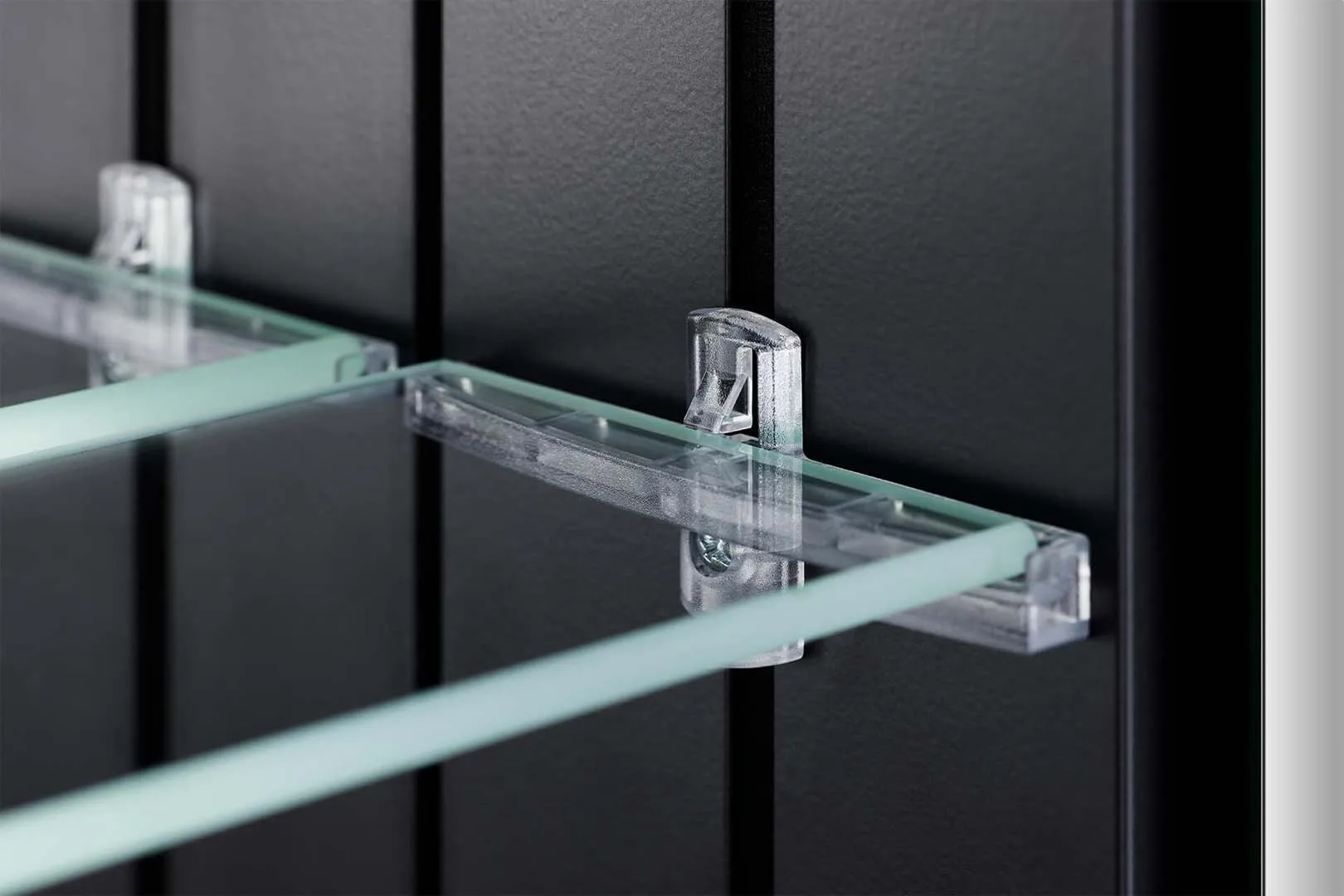 Schneider Spiegelschrank ALU1 140/2/TW - Schwarz matt, Aluminiumkorpus, Aufputz-/Unterputzmontage Schneider Spiegelschrank ALU1 140/2/TW - Schwarz matt, Aluminiumkorpus, Aufputz-/Unterputzmontage