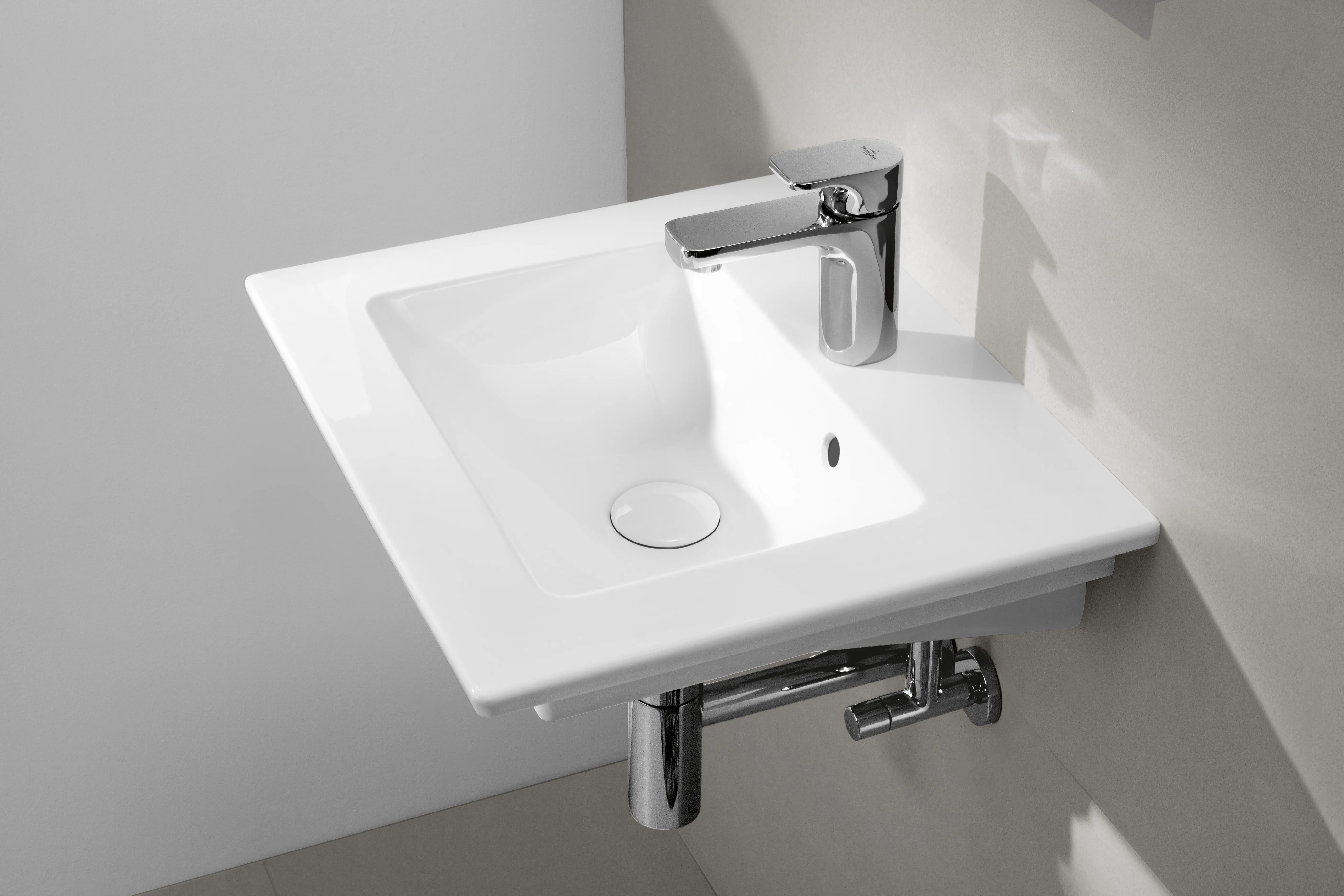 Villeroy & Boch Handwaschbecken „Venticello“ 500 × 420 × 150 mm, mit Hahnlochbohrung, Hahnlochposition mittig in Weiß Alpin Villeroy & Boch Handwaschbecken „Venticello“ 500 × 420 × 150 mm, mit Hahnlochbohrung, Hahnlochposition mittig in Weiß Alpin