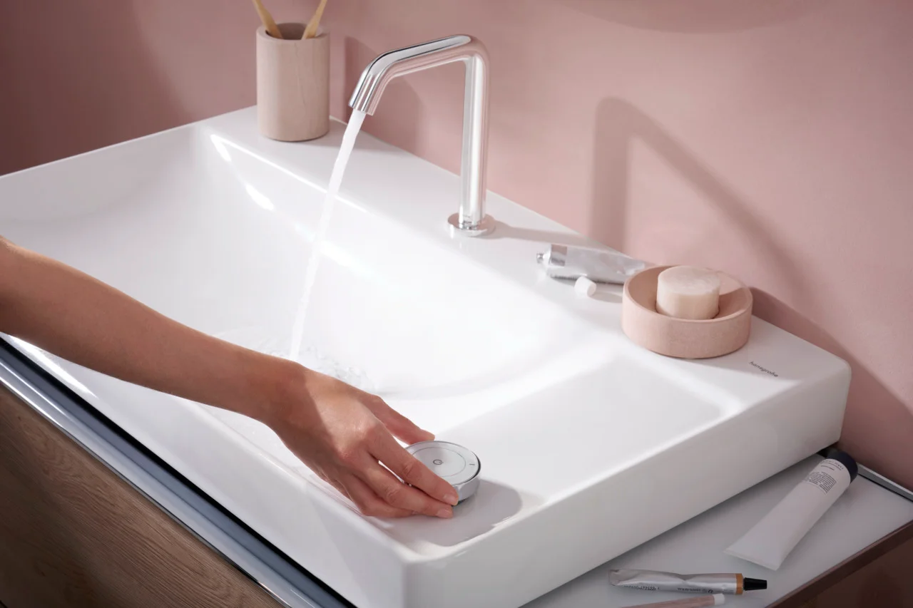 Hansgrohe Xelu Q Waschtisch, Keramik, weiß, 800 x 480 mm, 100 mm Beckenhöhe, wandhängend, mit Ablage rechts und SmartClean-Glasur Hansgrohe Xelu Q Waschtisch, Keramik, weiß, 800 x 480 mm, 100 mm Beckenhöhe, wandhängend, mit Ablage rechts und SmartClean-Glasur