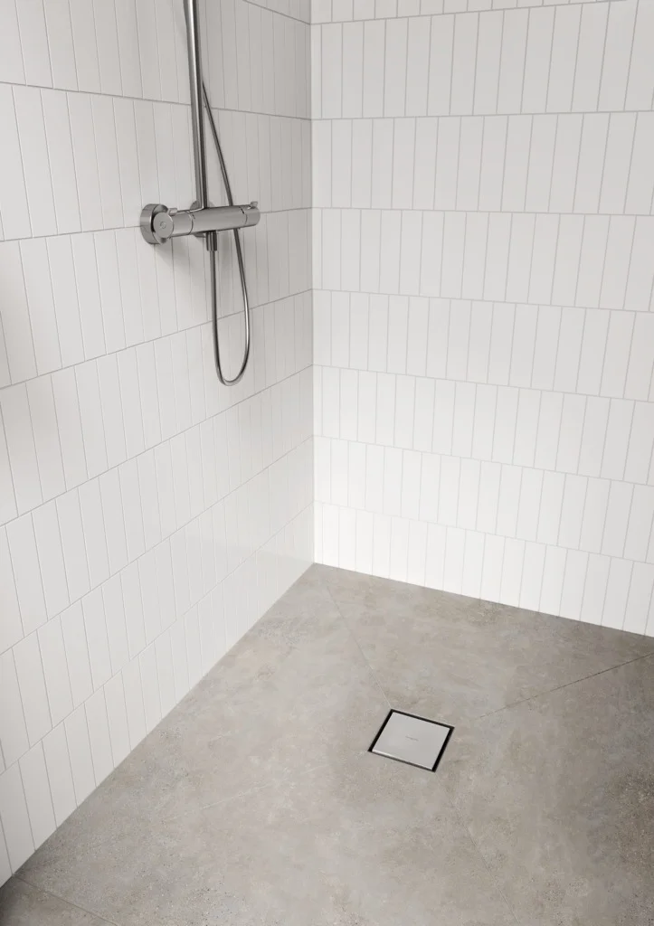 Hansgrohe RainDrain Spot Plus Komplettset Punktablauf 150x150 mm, höhenverstellbarer Rahmen, rückseitig befliessbar, Edelstahl gebürstet Hansgrohe RainDrain Spot Plus Komplettset Punktablauf 150x150 mm, höhenverstellbarer Rahmen, rückseitig befliessbar, Edelstahl gebürstet