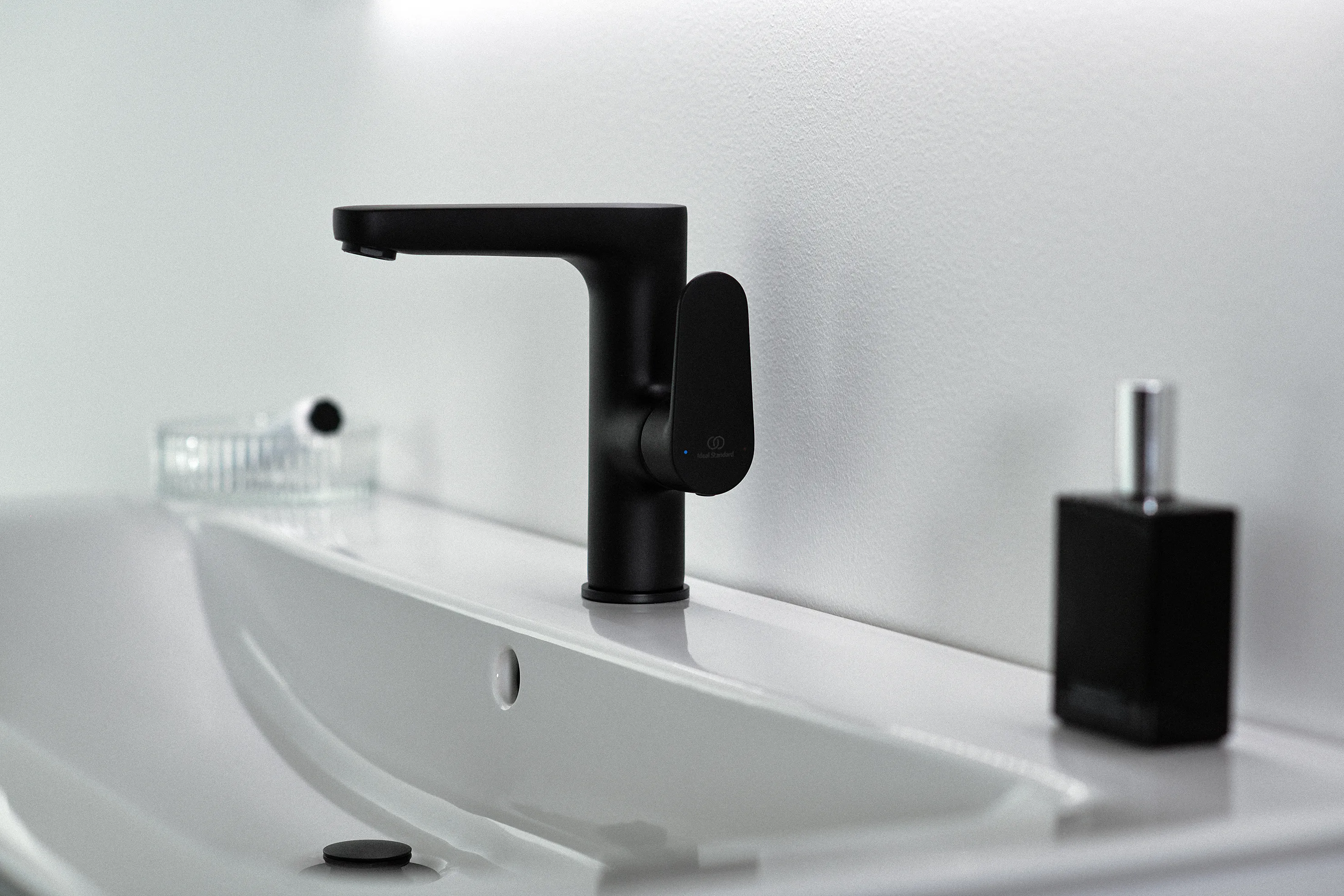 Waschtischarmatur Cerafine O, H155, ohne Ablaufgarnitur, Ausladung 135mm, Chrom Waschtischarmatur Cerafine O, H155, ohne Ablaufgarnitur, Ausladung 135mm, Chrom