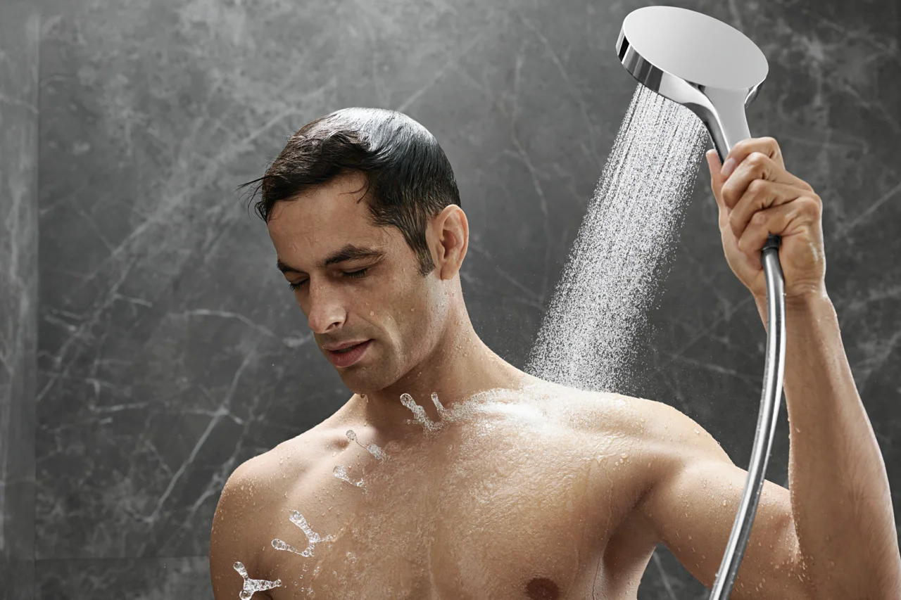 Hansgrohe Rainfinity Handbrause 130 3jet chrom | Brausekopfgröße: 132 mm | PowderRain, Intense PowderRain, MonoRain Strahlarten | QuickClean für einfache Reinigung