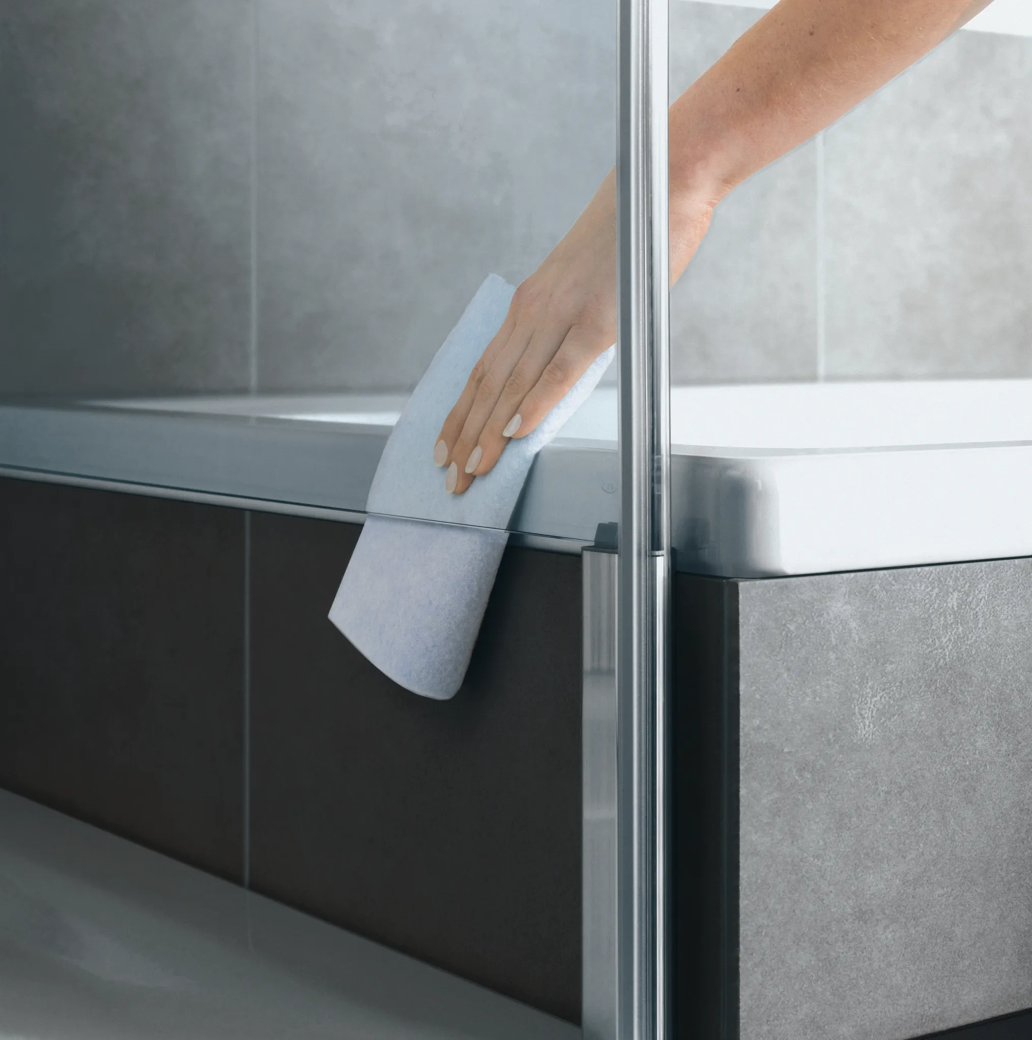 Kermi verkürzte Seitenwand neben Badewanne für Ecke „Diga“ Glas Klar, Profile Silber Hochglanz, BV: 680 - 700 mm WE: 690 - 710 mm H: 1600 mm