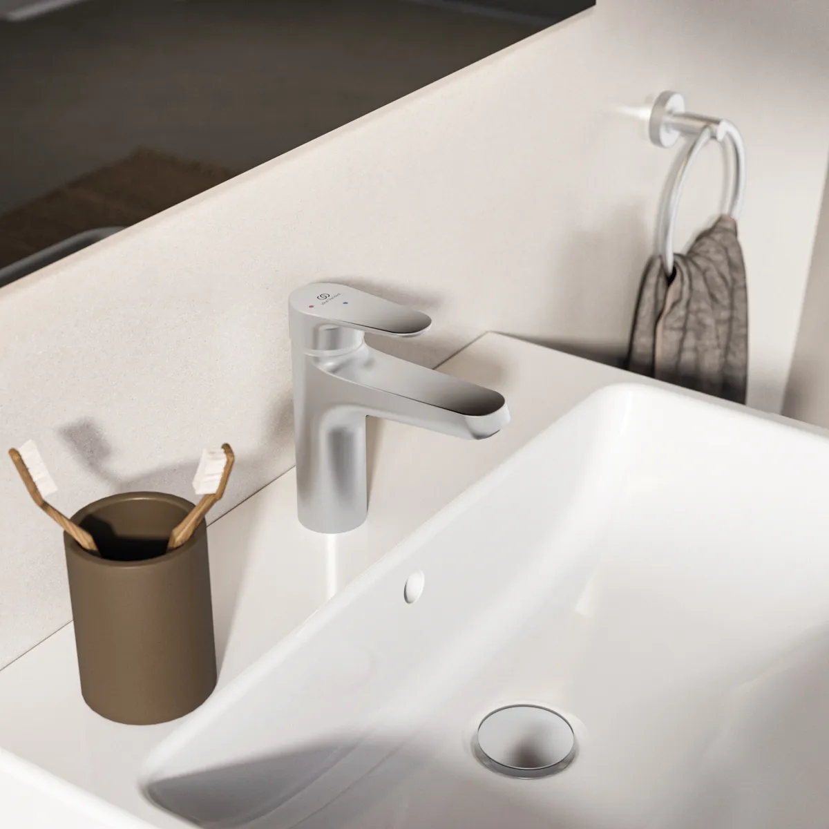 Ideal Standard Waschischarmatur Alu+ BlueStart mit Ablaufgarnitur Silver