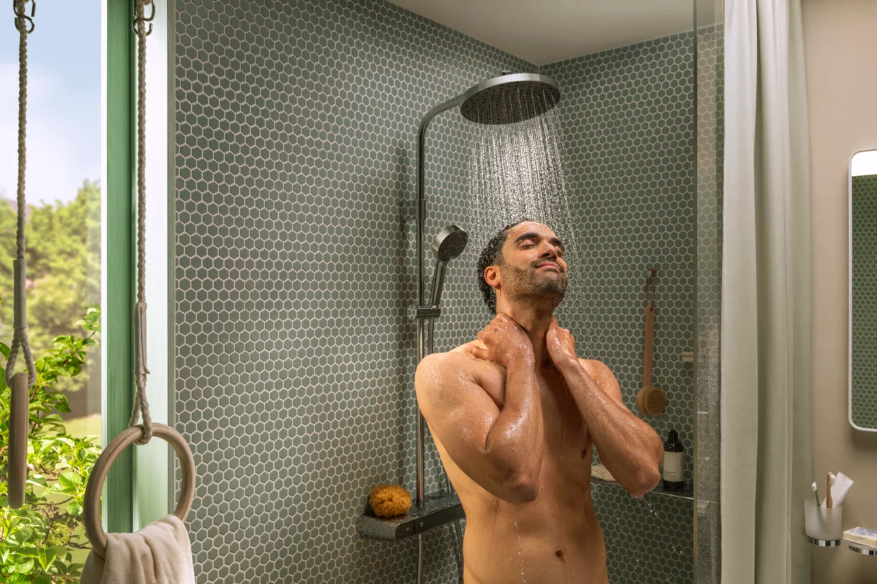 Activera S Showerpipe 240 1jet EcoSmart mit ShowerTablet Select 360 Varia, Oberfläche: Chrom