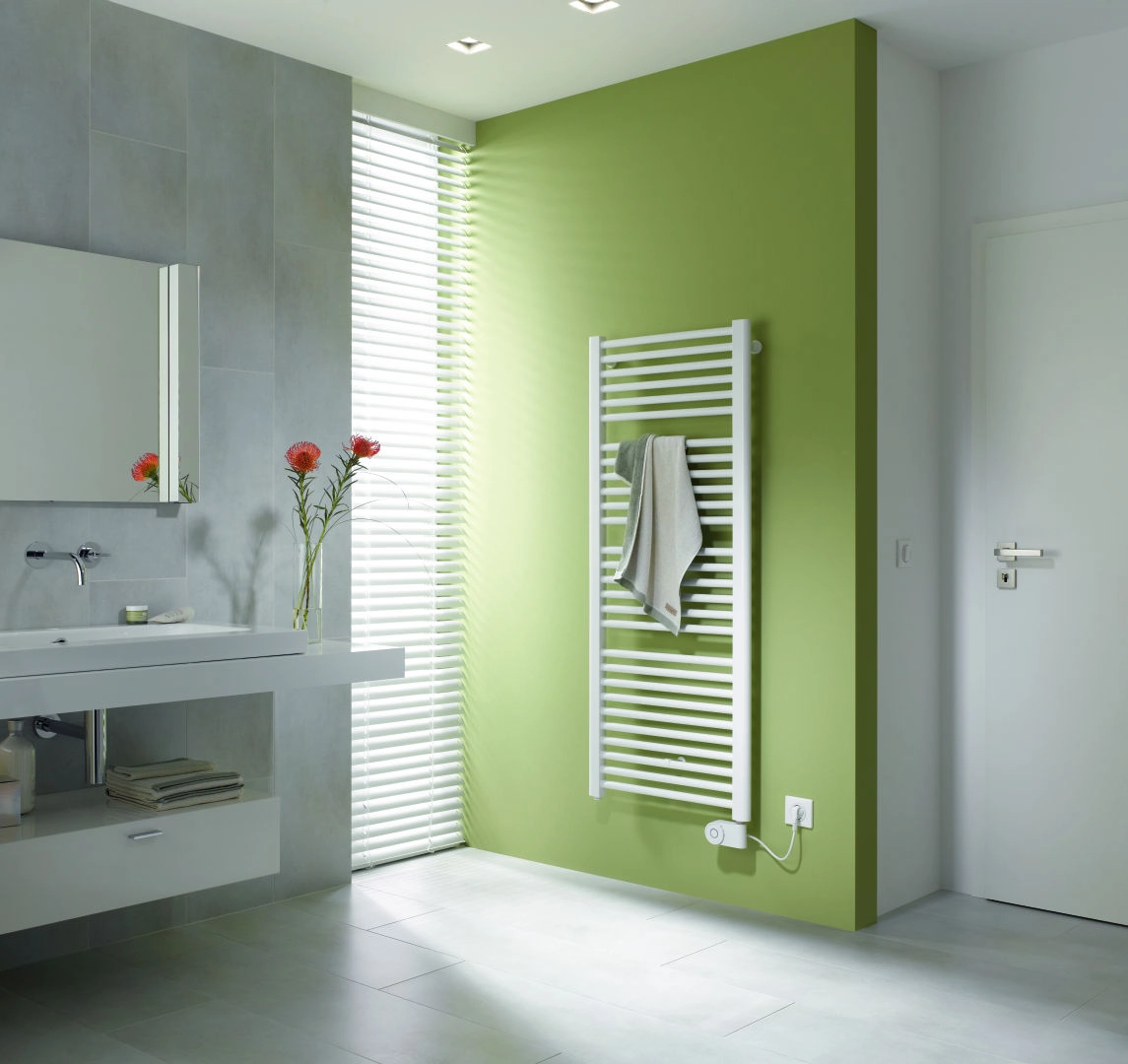 Kermi Elektroheizkörper „Basic® R-E“ 45 × 80,4 cm in Farbkonzept Kermi Elektroheizkörper „Basic® R-E“ 45 × 80,4 cm in Farbkonzept