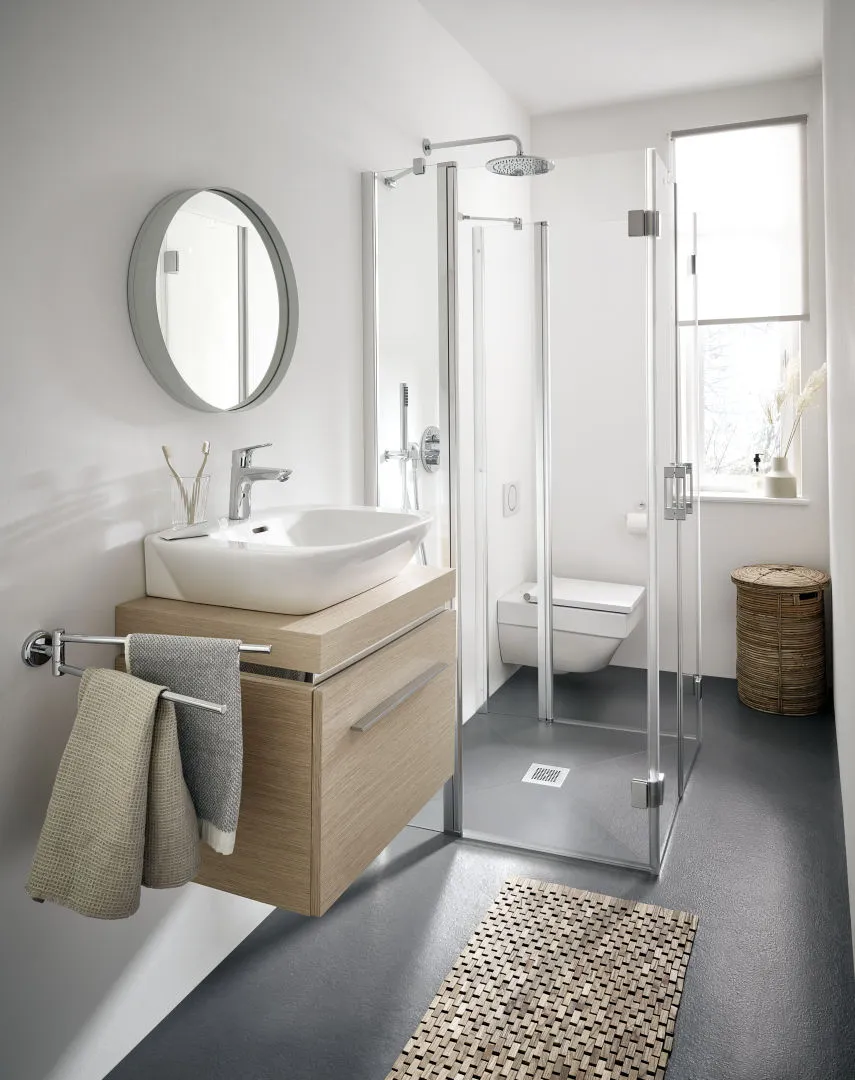 Kermi Duschdesign U-Form-Duschkabine Pendel-Falttüren mit Festfeldern / Festfeld für Nische und Ecke „LIGA“, Drehtür zweiteilig Glas Klar, Profile Silber Hochglanz, BV: 735 - 760 mm H: 1850 mm