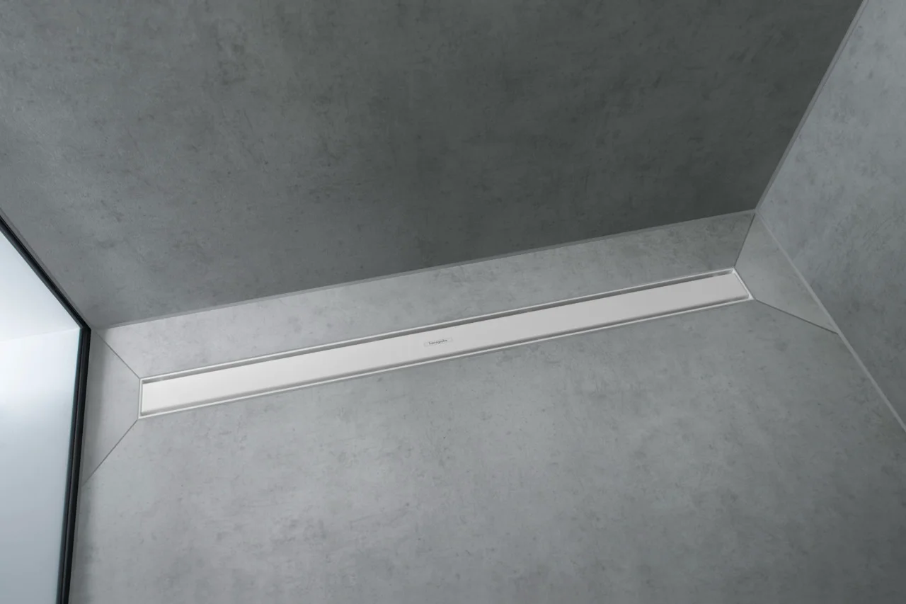 Hansgrohe RainDrain Match Duschrinne 800 mm, höhenverstellbarer Rahmen, Edelstahl V2A, Mattweiß