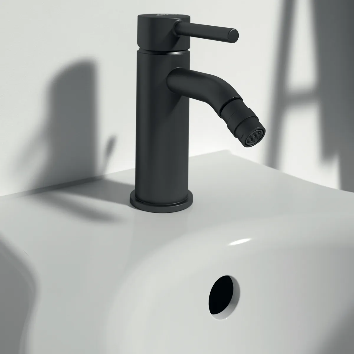 Bidetarmatur Ceraline, mit Ablaufgarnitur, Ausladung 106mm, Chrom Bidetarmatur Ceraline, mit Ablaufgarnitur, Ausladung 106mm, Chrom